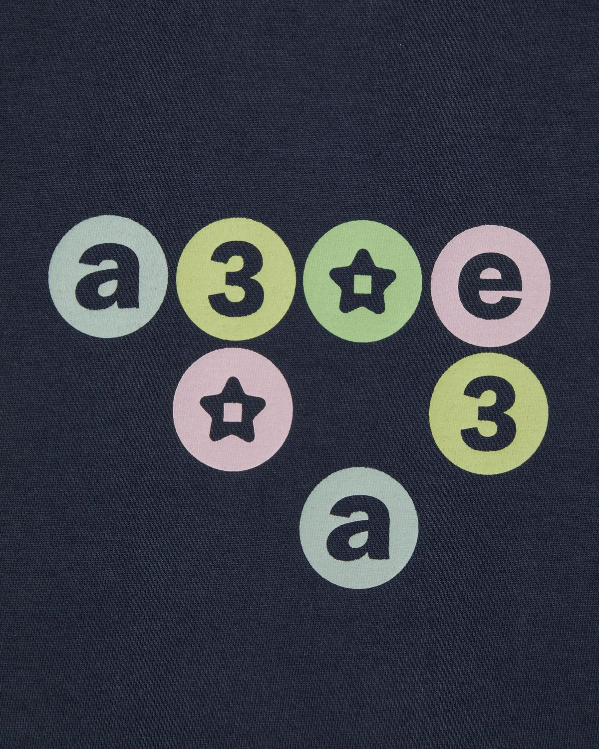 에이이에이이(AEAE) COLOR DOT LOGO TEE [NAVY]