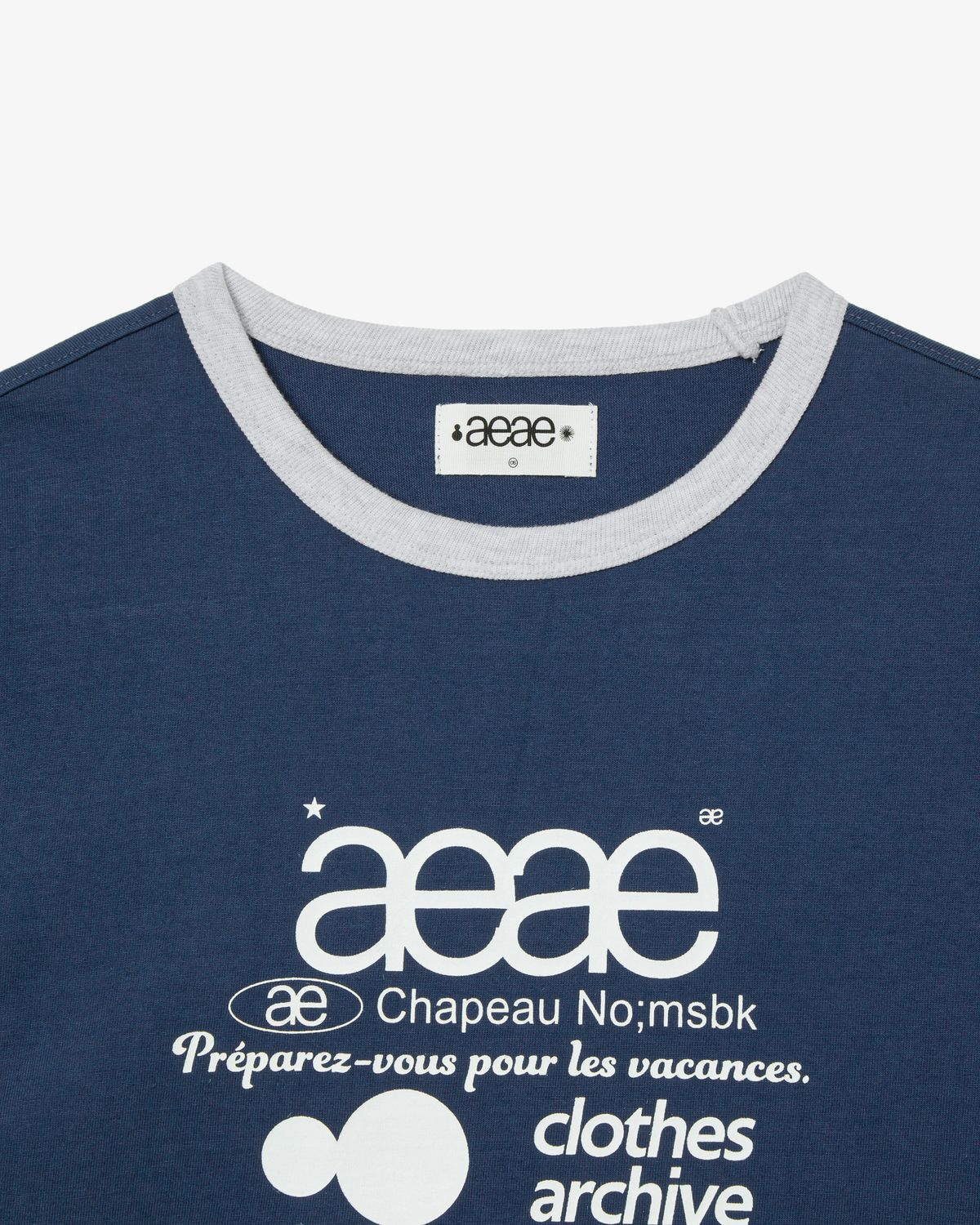 에이이에이이(AEAE) WEB LOGO RINGER TEE [INDIGO]