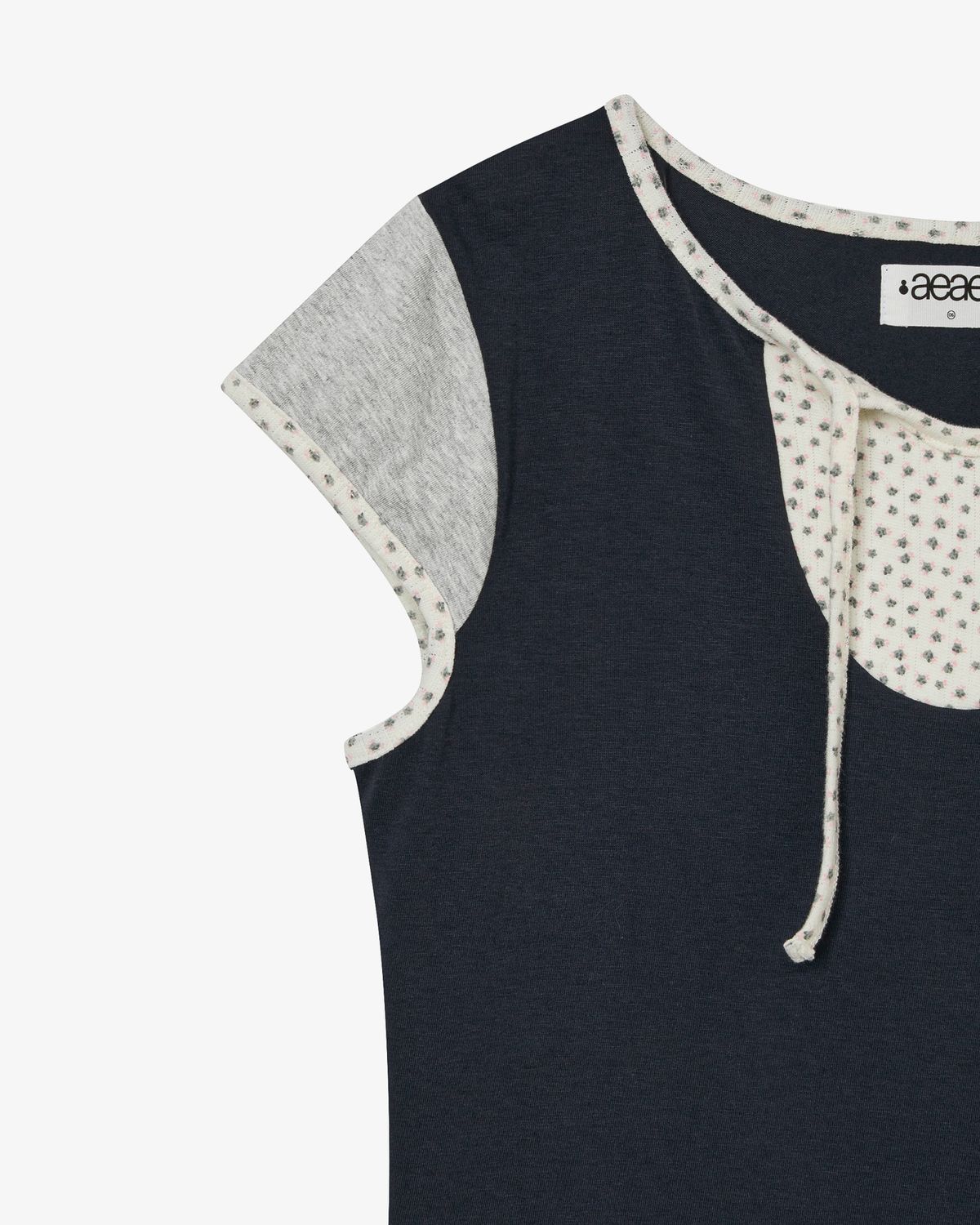 에이이에이이(AEAE) FLOWER BLOCK TEE [NAVY]