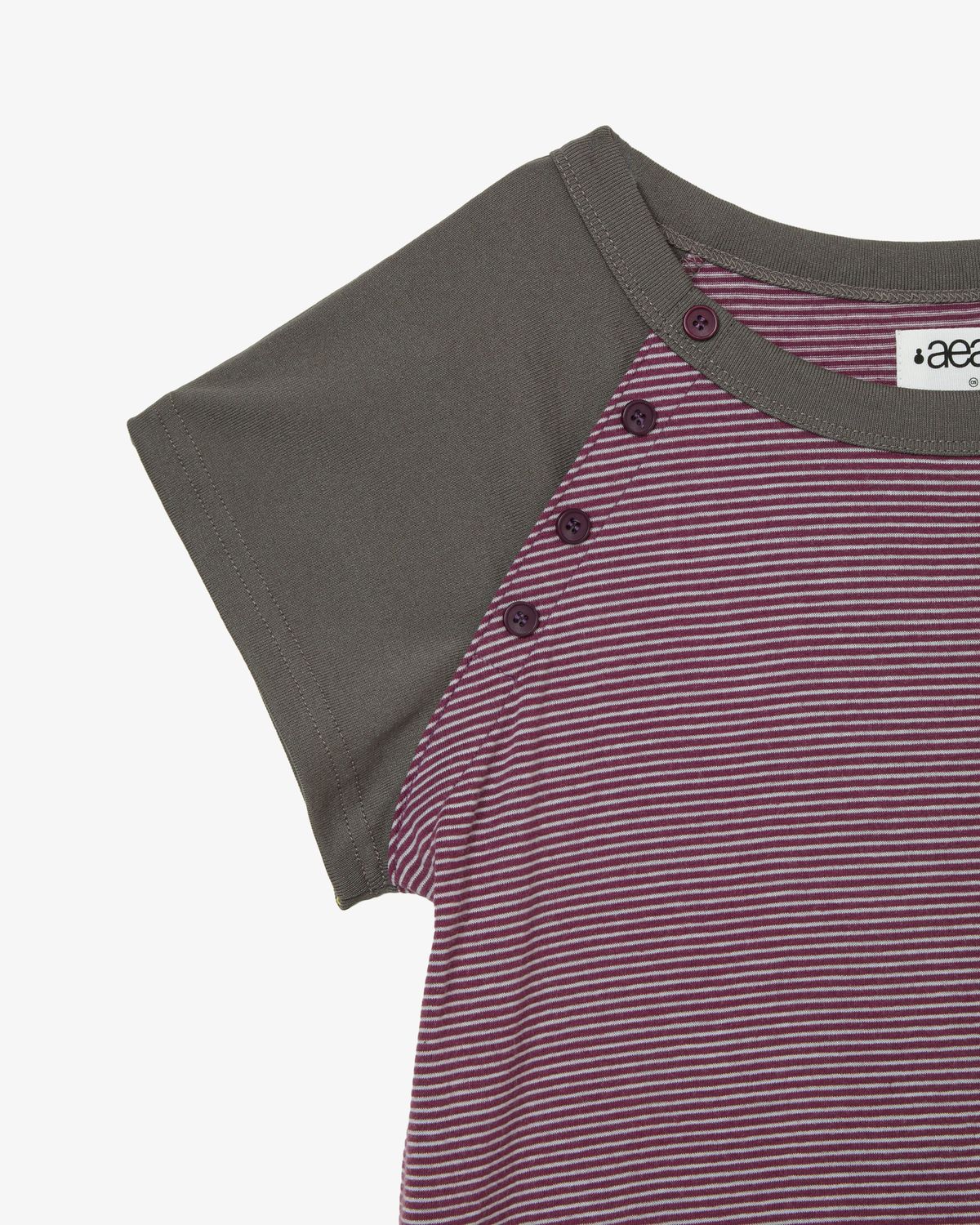 에이이에이이(AEAE) STRIPE BUTTON RAGLAN TEE [PURPLE]