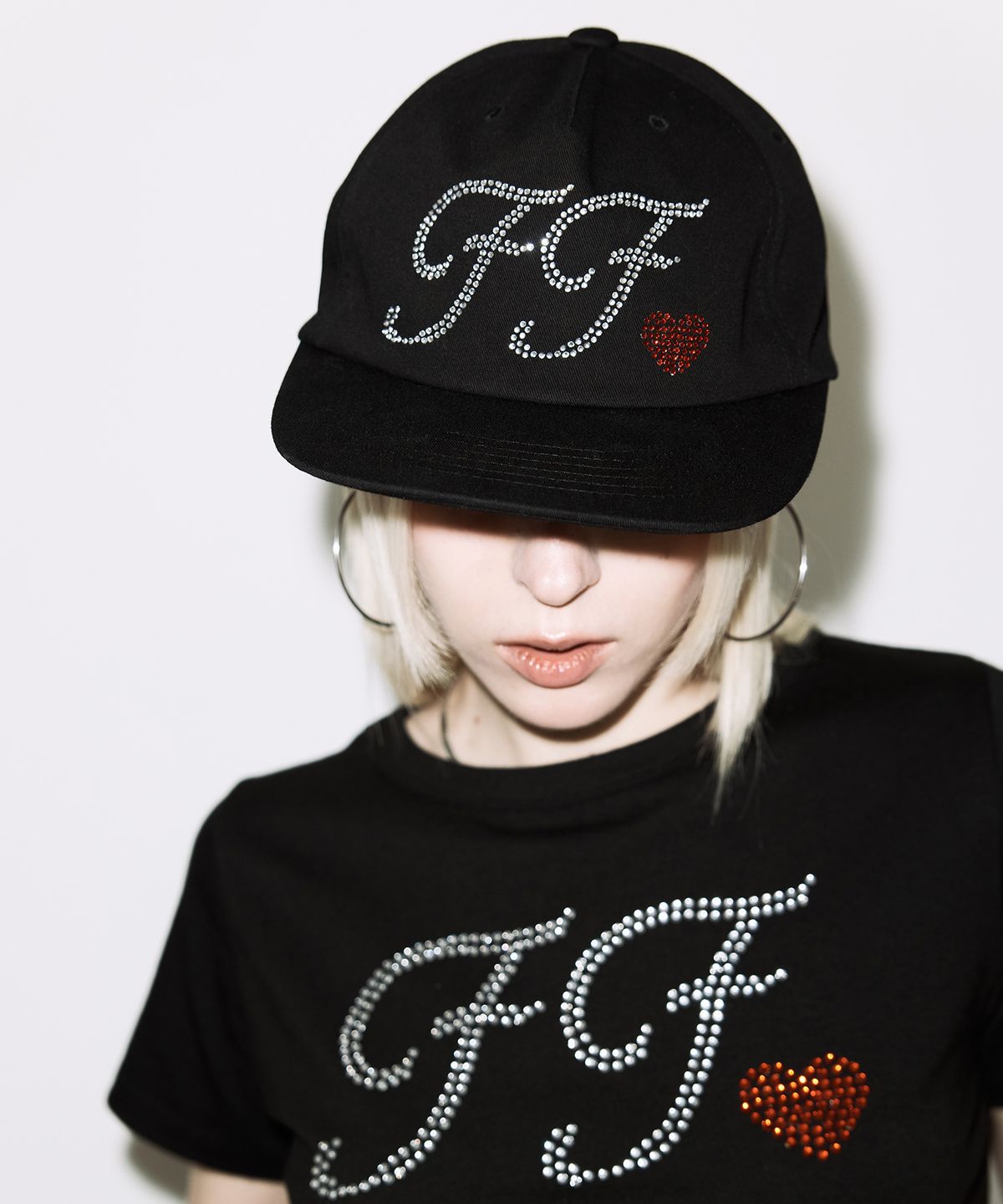 팬시클럽(FANCY CLUB) 글린트 FF 캡 (BLACK) F26QE992