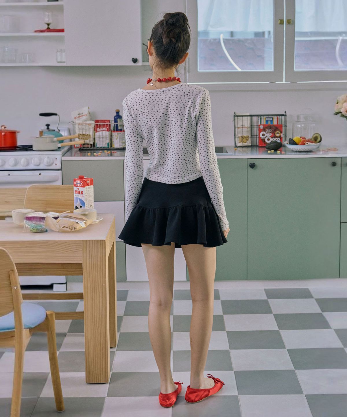 준준스페이스(JUNEJUNE SPACE) Mini Flare Skirt_Black(미니 플레어 스커트_블랙)