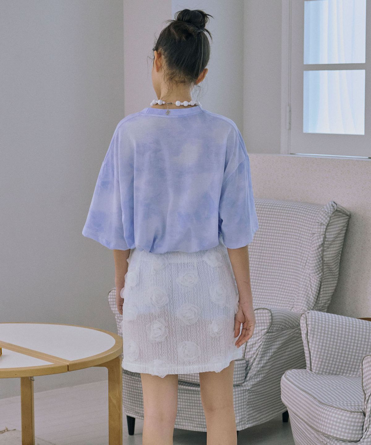 준준스페이스(JUNEJUNE SPACE) Flower Appliqué Mini Skirt_White(플라워 아플리케 미니 스커트_화이트)