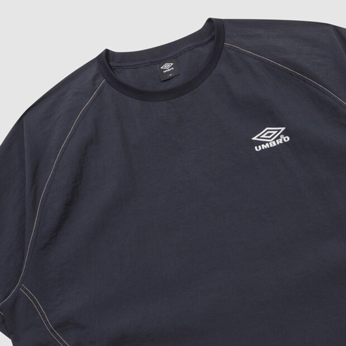 엄브로(UMBRO) 크리스피 타슬란 반팔 피스테 네이비 UR224CWT58
