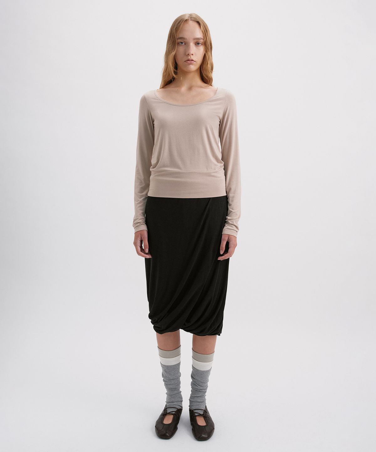 시메트릭 퍼센트(SYMMETRICPERCENT) Diagonal Balloon Skirt / Black