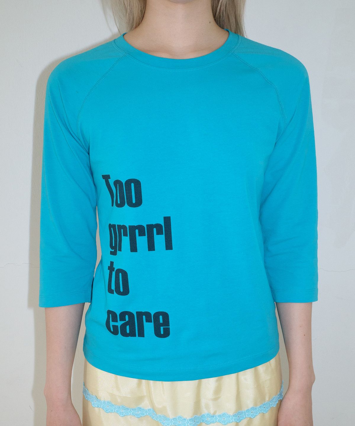 페이키(FAKIII) Too Grrl To Care Long sleeve_BLUE