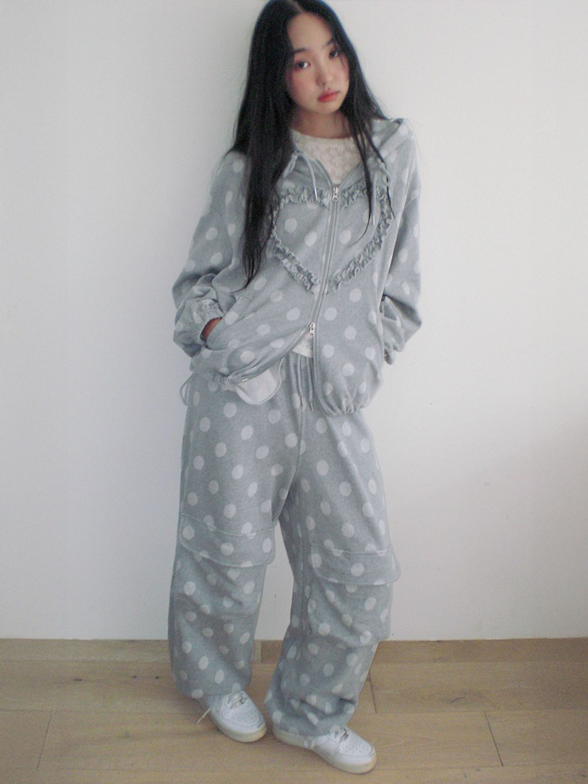 펀프롬펀(FUNFROMFUN) FRILL HEART HOODIE, DOT GREY