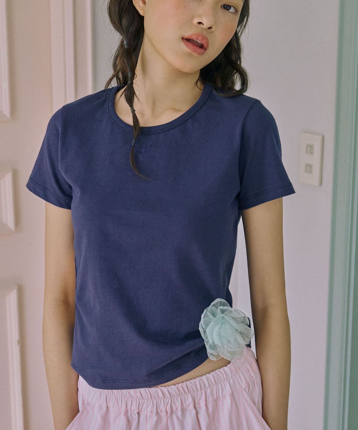 준준스페이스(JUNEJUNE SPACE) Slim Cut-out Tee_Navy(슬림컷아웃 티셔츠_네이비)