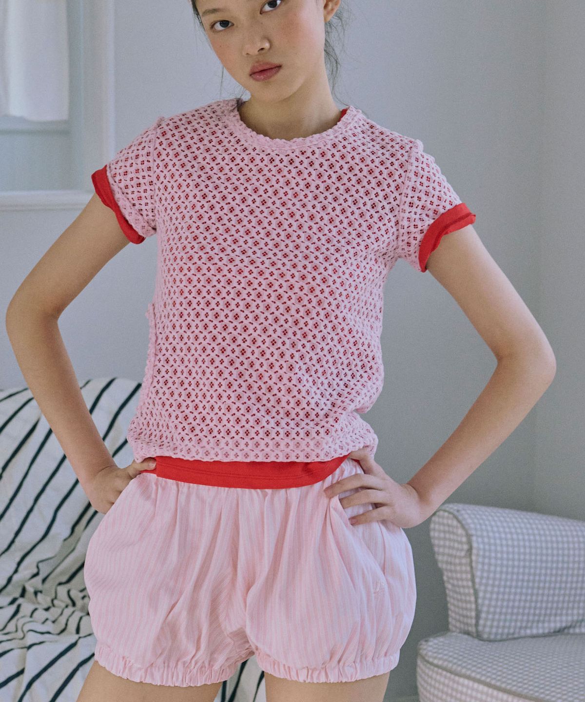 준준스페이스(JUNEJUNE SPACE) Slim Cut-out Lace Top_Pink(슬림 컷아웃 레이스 탑_핑크)