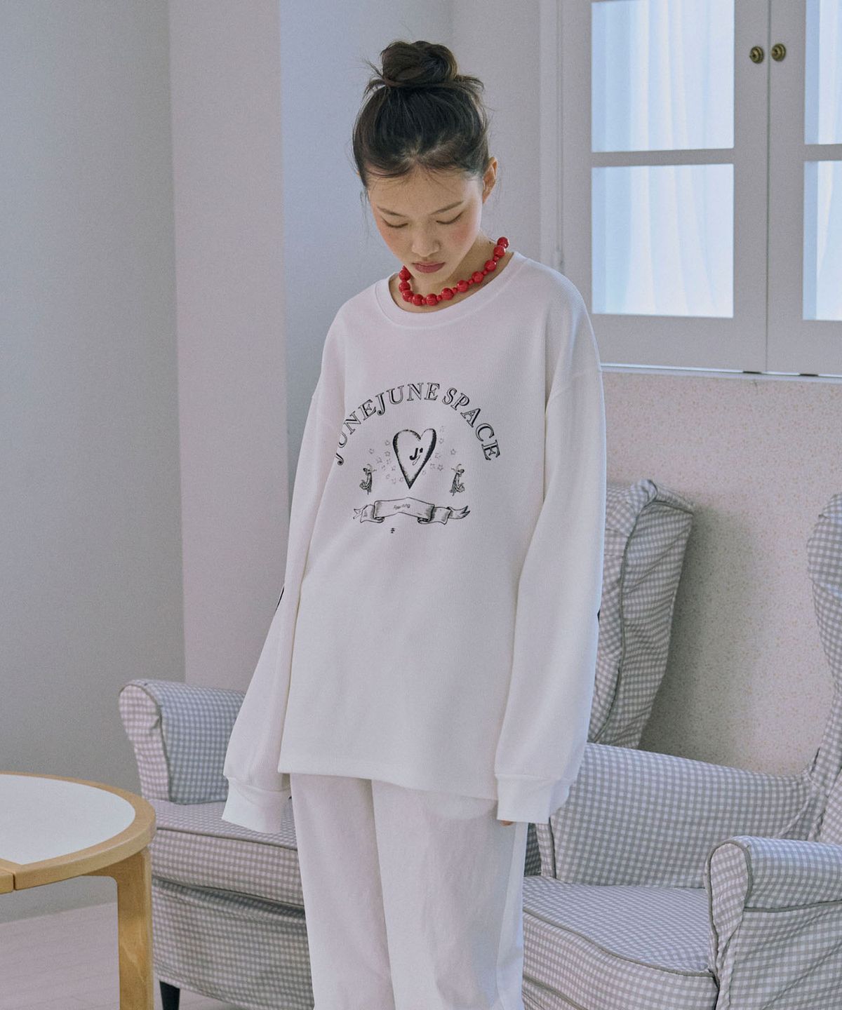 준준스페이스(JUNEJUNE SPACE) Oversized Printed Sweat Tee_White(오버사이즈 프린트 스웨트 티셔츠_화이트)