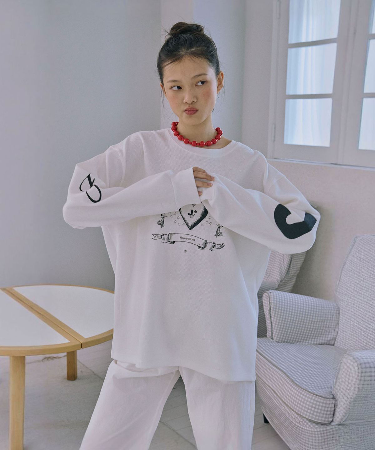 준준스페이스(JUNEJUNE SPACE) Oversized Printed Sweat Tee_White(오버사이즈 프린트 스웨트 티셔츠_화이트)