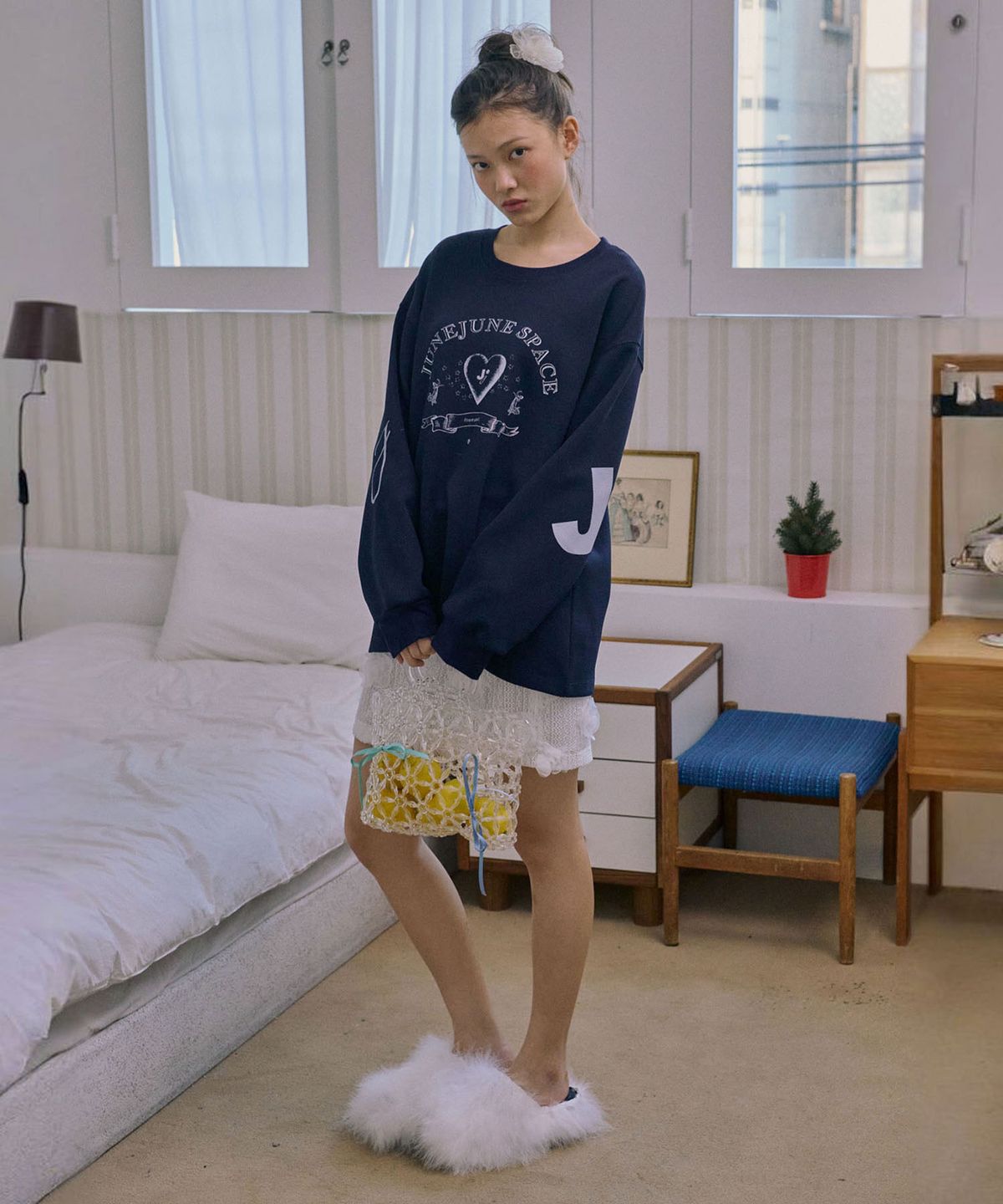 준준스페이스(JUNEJUNE SPACE) Oversized Printed Sweat Tee_Navy(오버사이즈 프린트 스웨트 티셔츠_네이비)