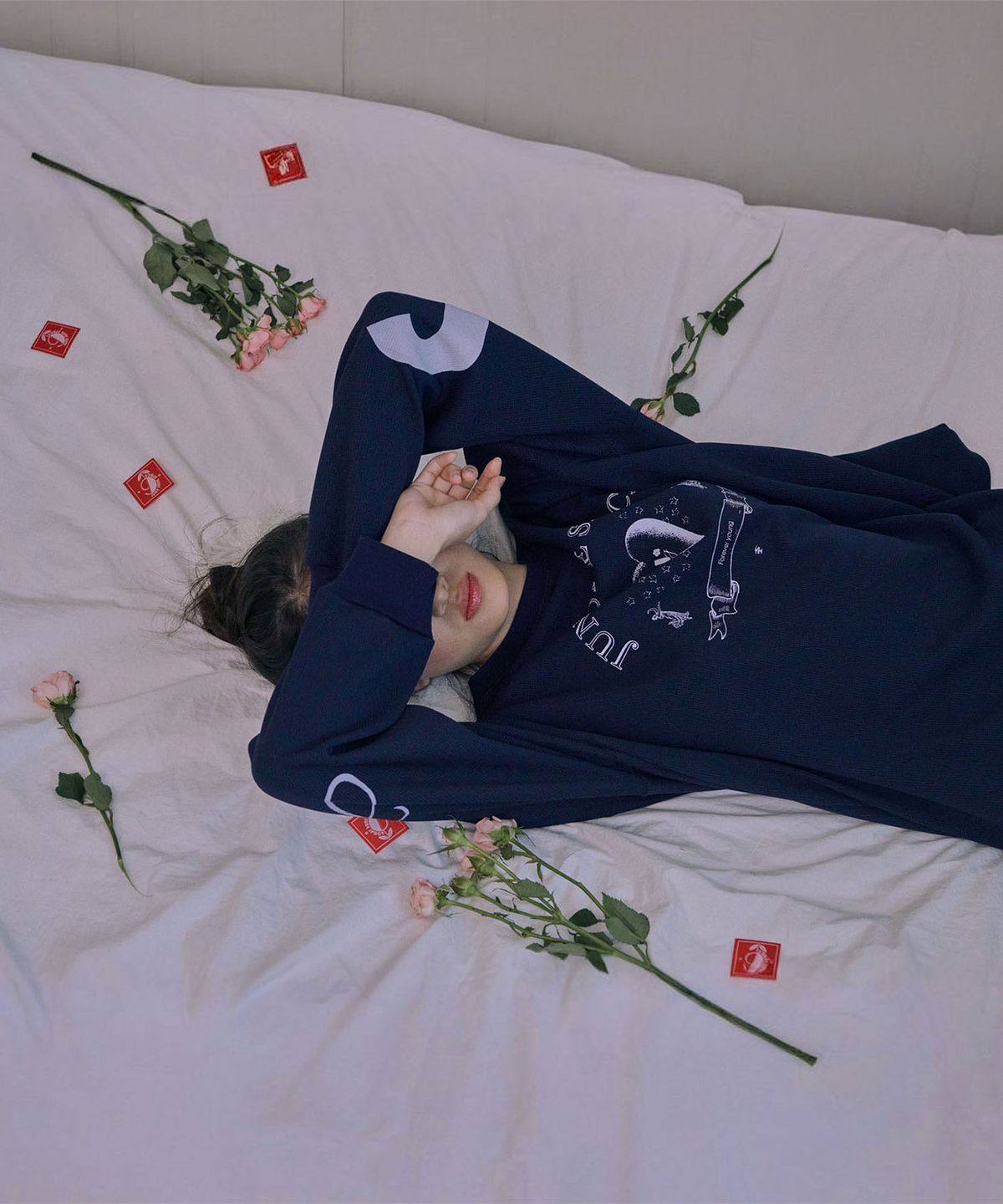 준준스페이스(JUNEJUNE SPACE) Oversized Printed Sweat Tee_Navy(오버사이즈 프린트 스웨트 티셔츠_네이비)