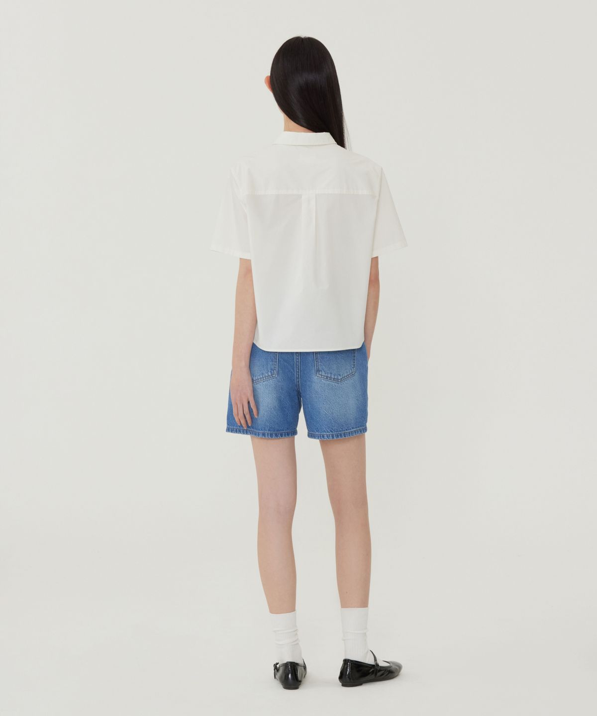 커버낫 우먼(COVERNAT WOMAN) 우먼 핀턱 데님 쇼츠 블루