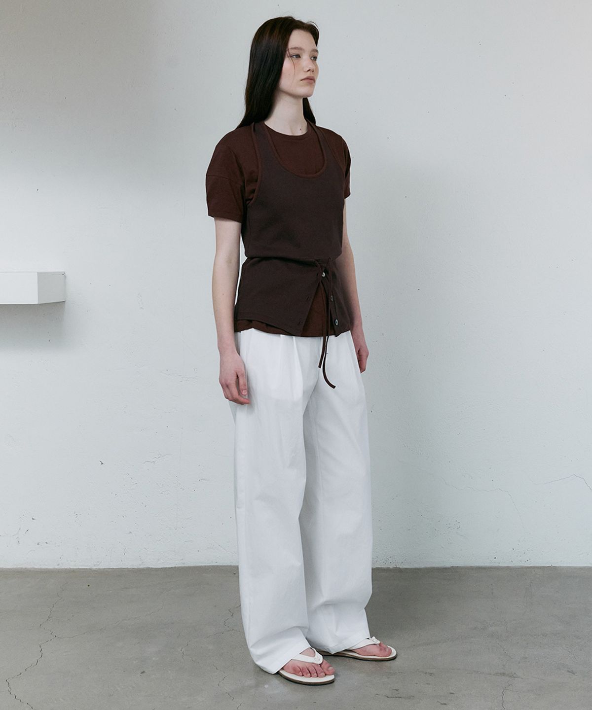 아우브아워(AUBOUR) tie halter top (brown)