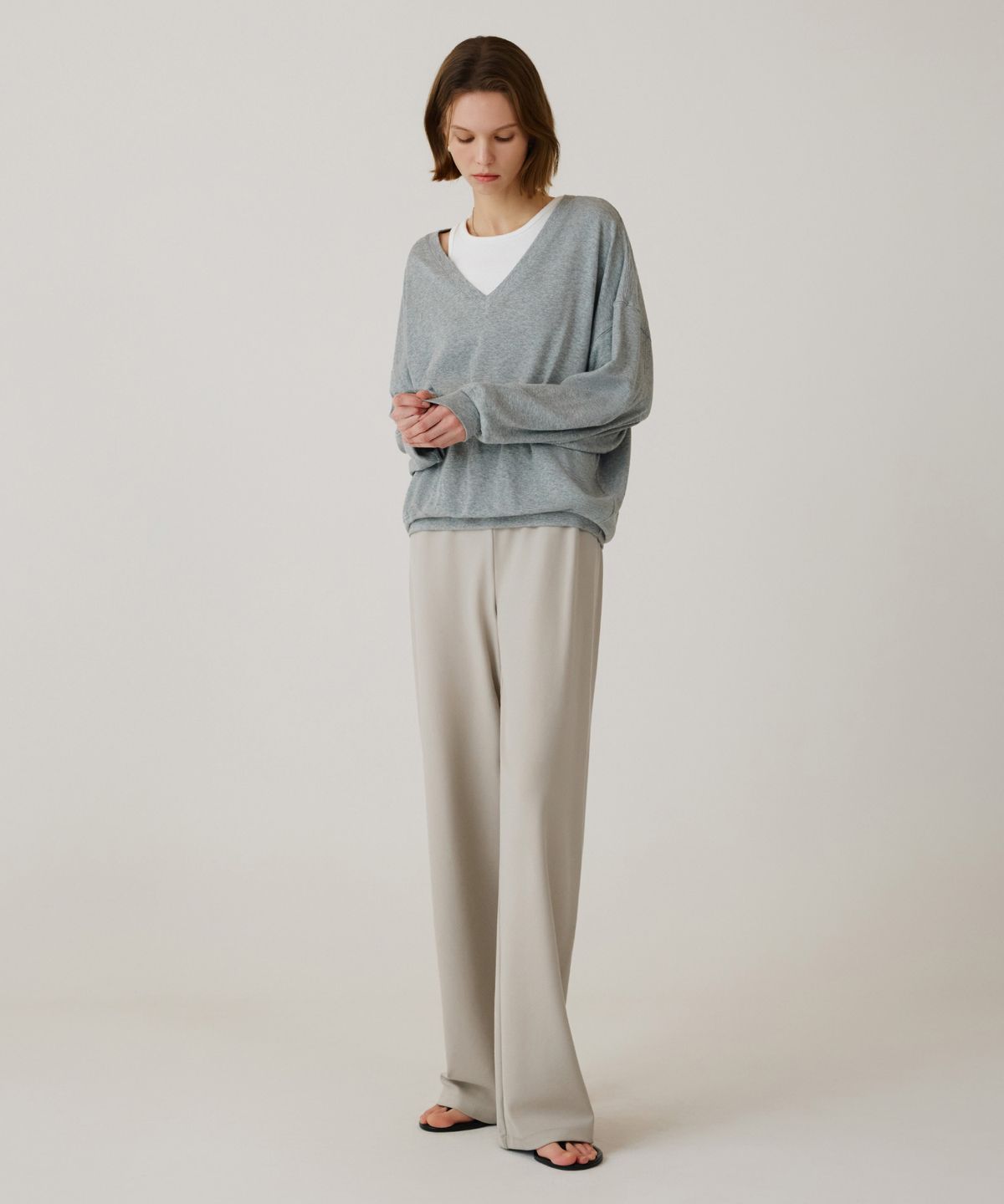 시야쥬(SIYAZU) SITP5274 브이넥 가오리 컴포트 티셔츠_Melange gray
