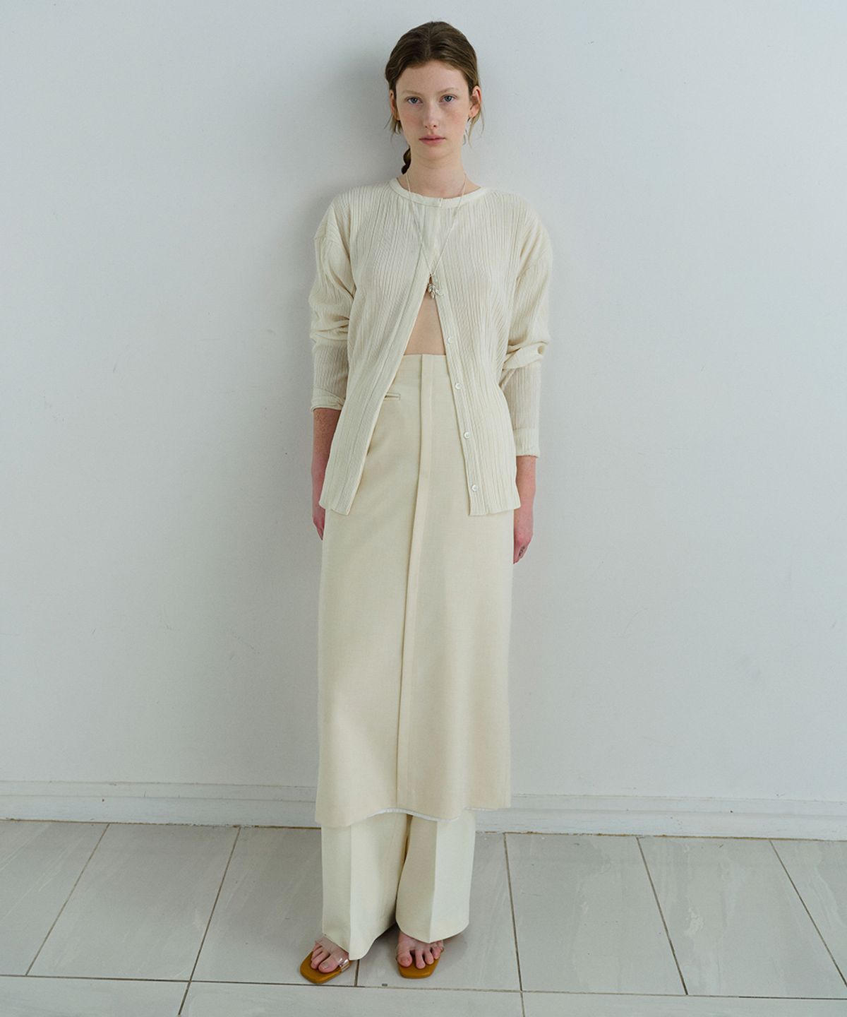 아우브아워(AUBOUR) hidden pleats blouse (ivory)