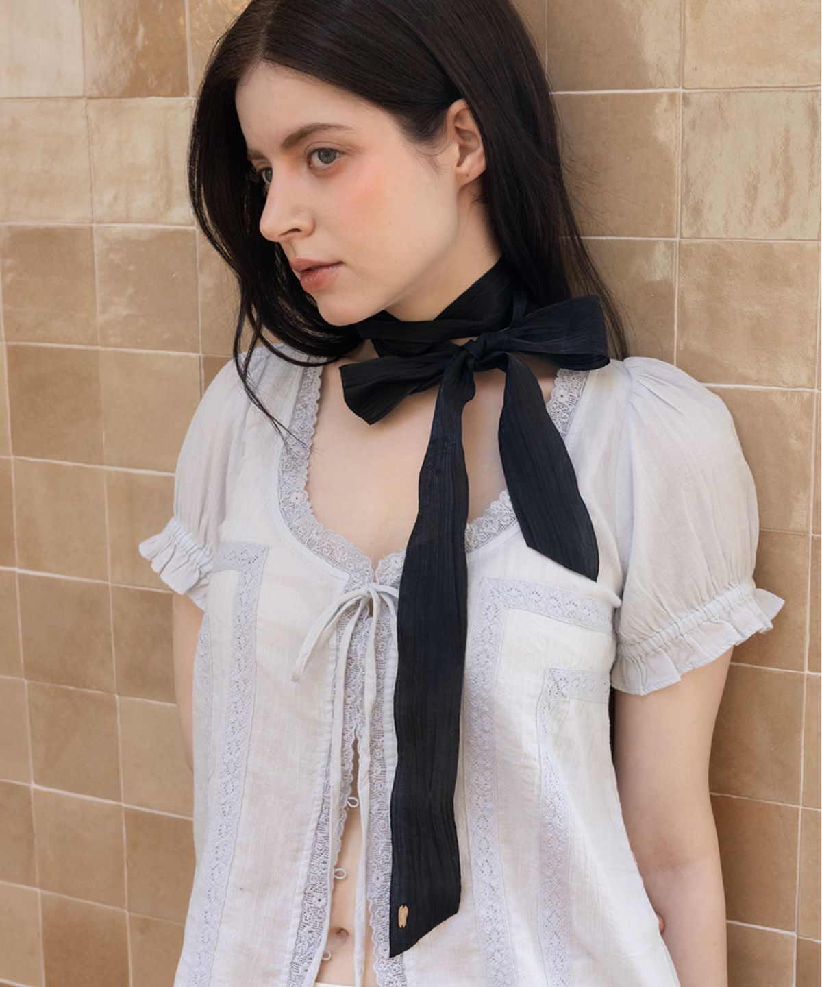메리모티브(MERRYMOTIVE) Wrinkle Slim Long Scarf (Black)