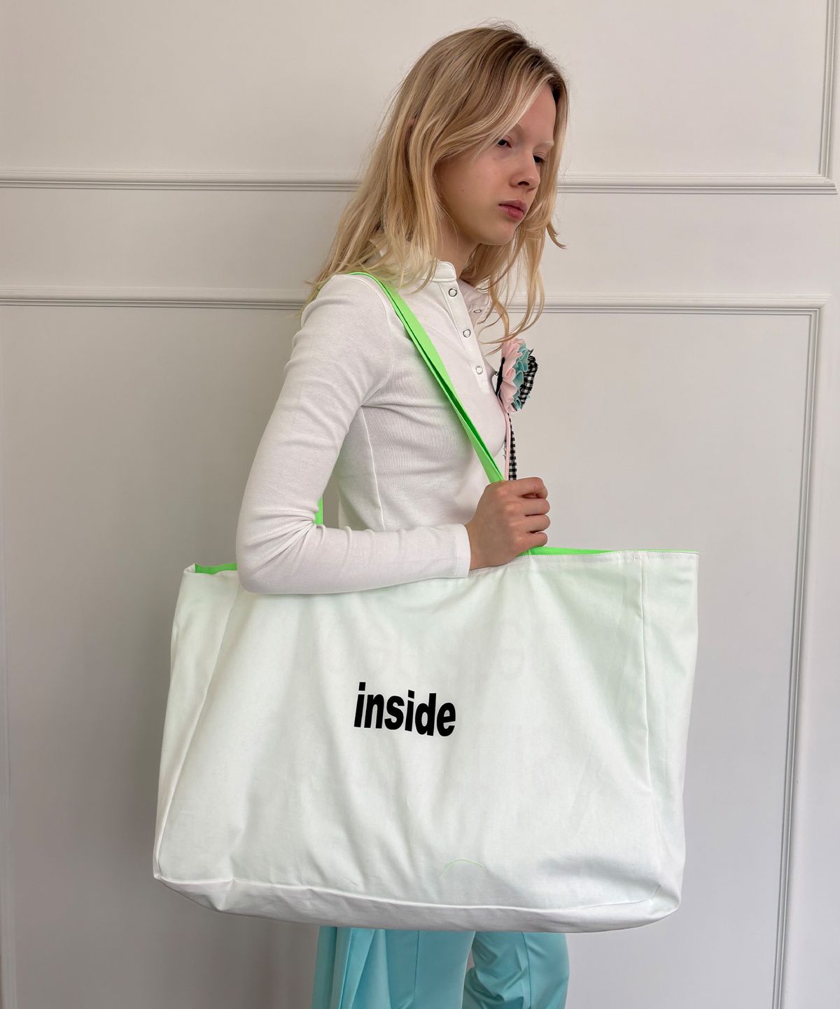 저스트하우스(JUSTHAUS) REVERSIBLE TOTE BAG, NEON GREEN