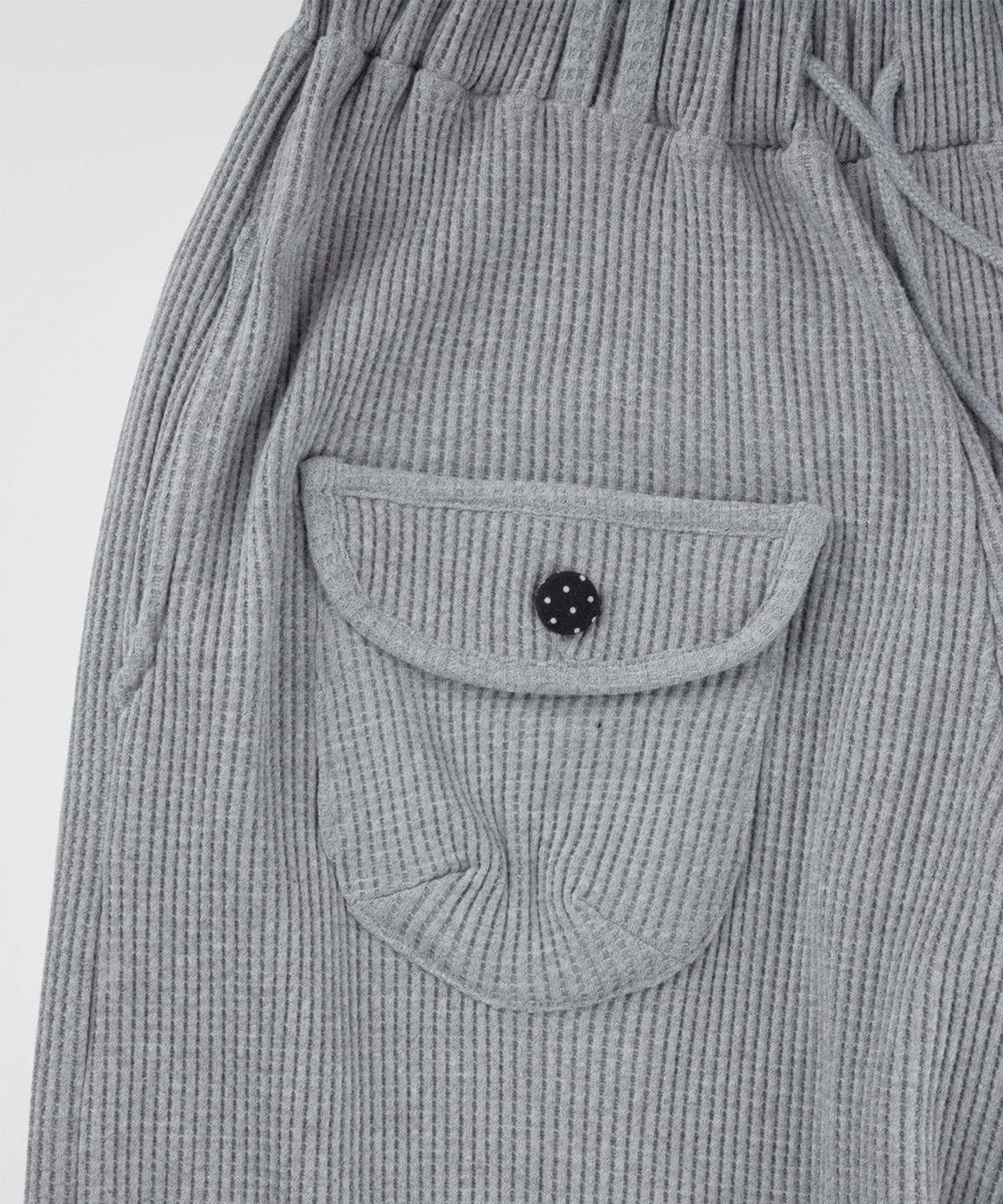 소르디(SORDI) Dot Button Jogger Pants_grey