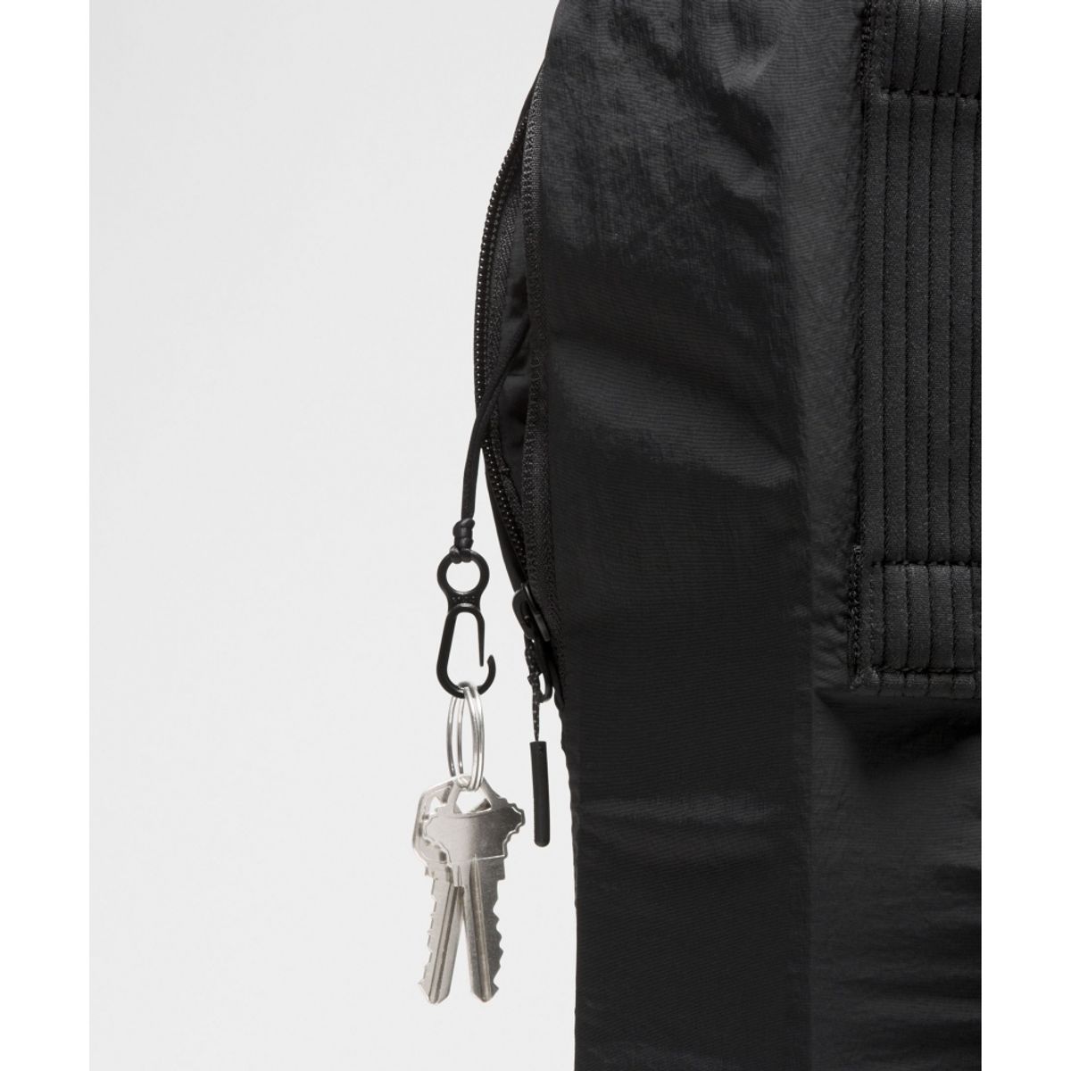 룰루레몬(LULULEMON) 투인원 컨버터블 백팩 21L  BLK GGRE