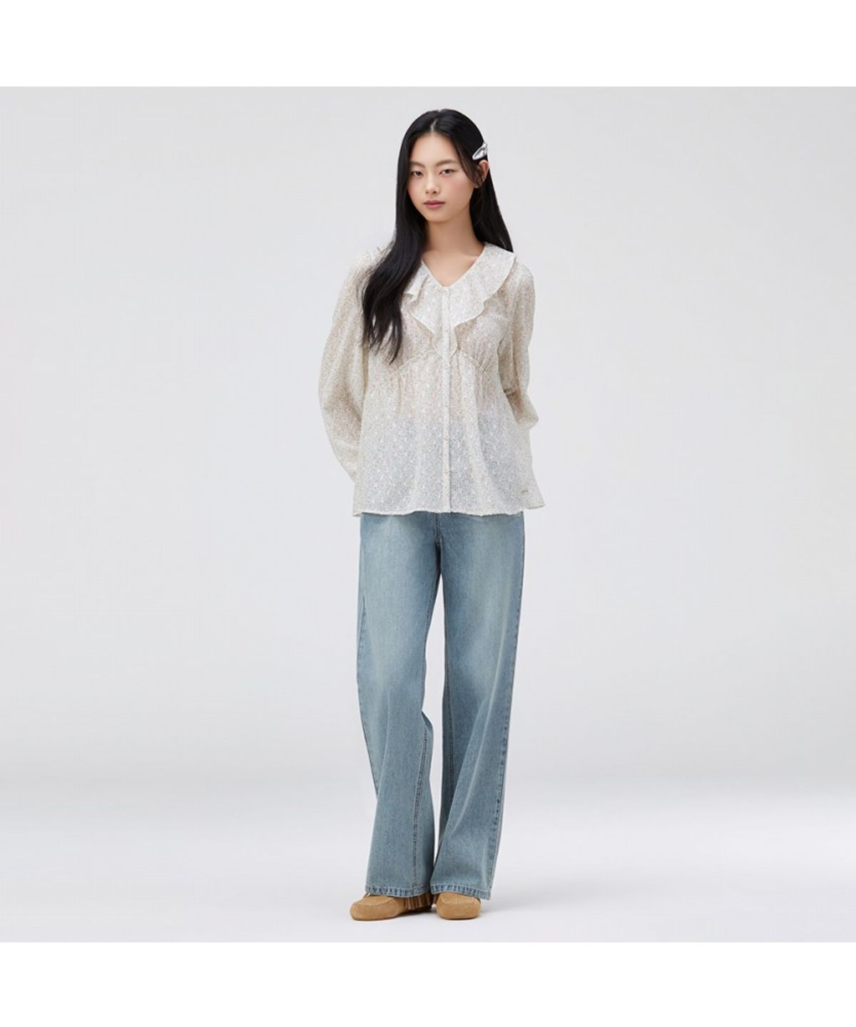 써스데이 아일랜드(THURSDAY ISLAND) 플라워 패턴 셔링 블라우스_T262MBL141W