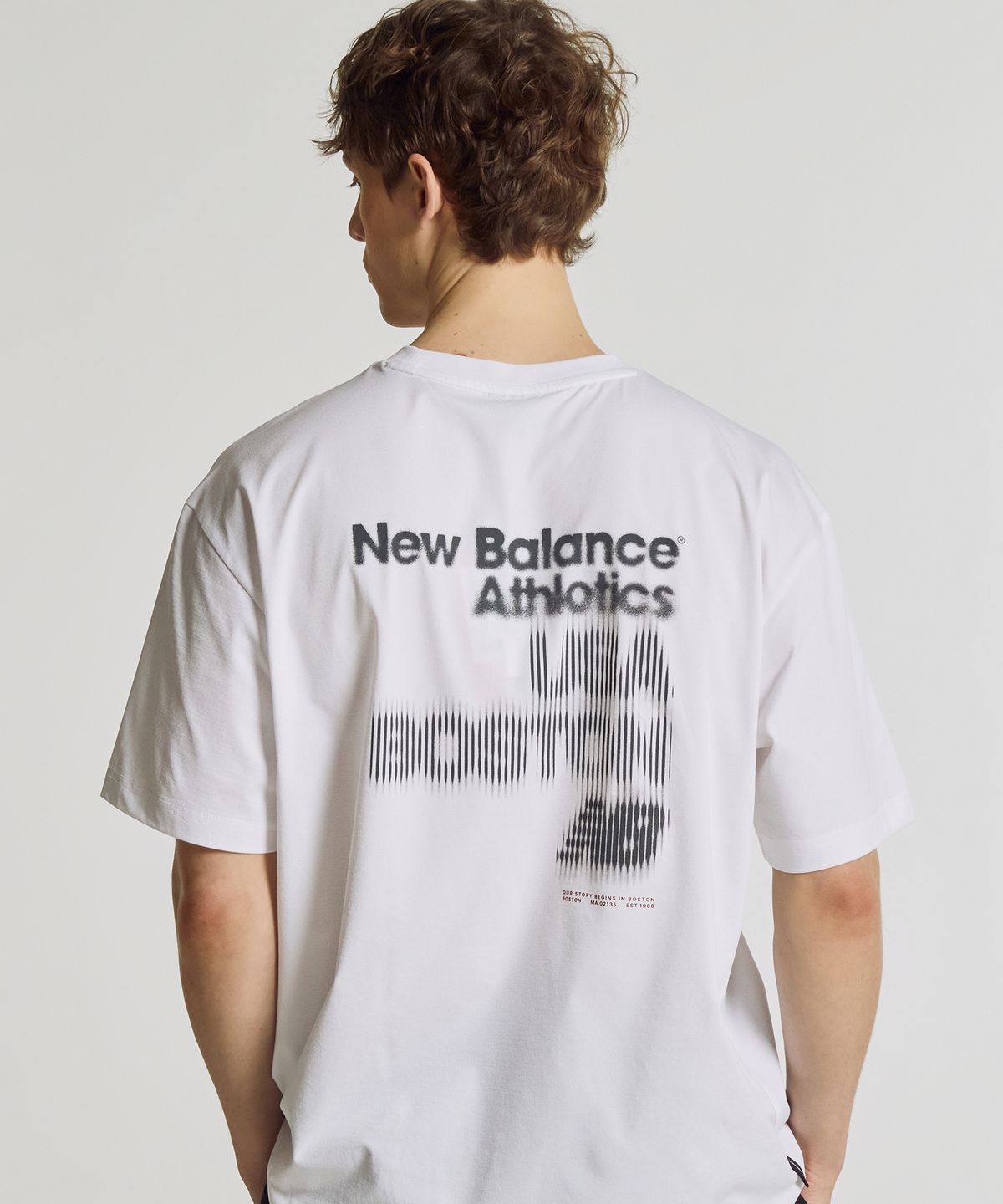 뉴발란스(NEW BALANCE) NBNEG31603 / UNI FROZEN BOSTON 반팔티 (WHITE)