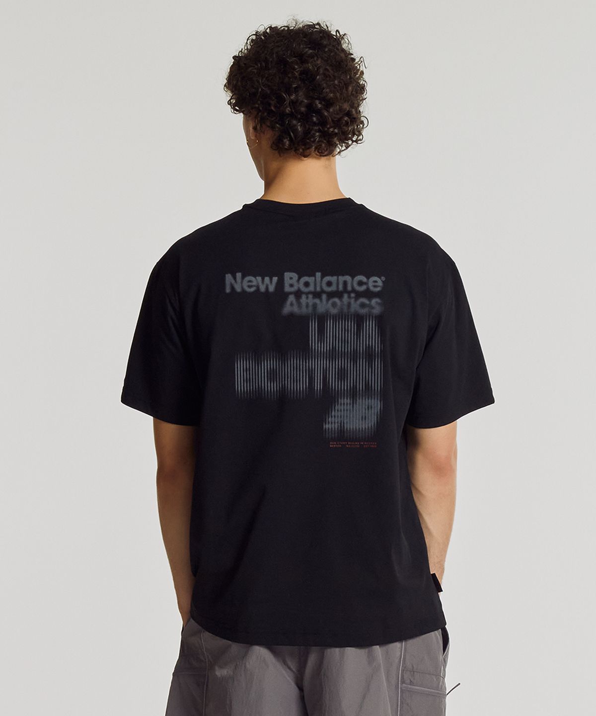 뉴발란스(NEW BALANCE) NBNEG31603 / UNI FROZEN BOSTON 반팔티 (BLACK)