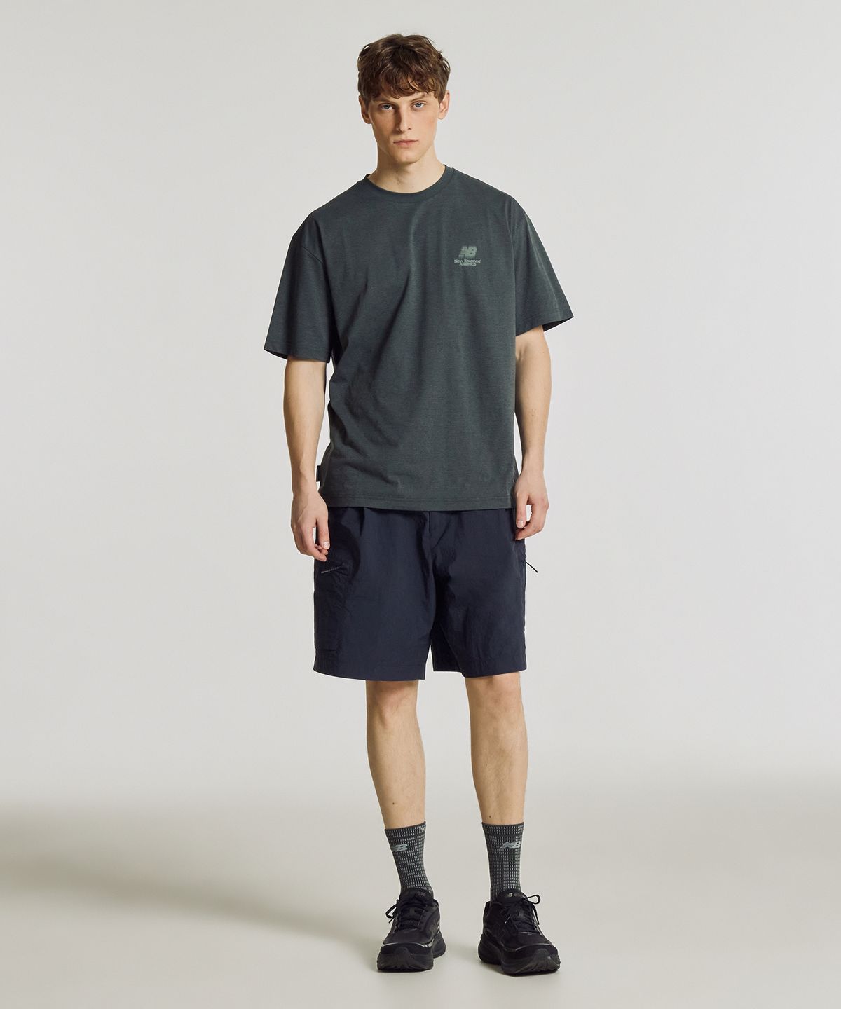 뉴발란스(NEW BALANCE) NBNEG31603 / UNI FROZEN BOSTON 반팔티 (HUNTER)