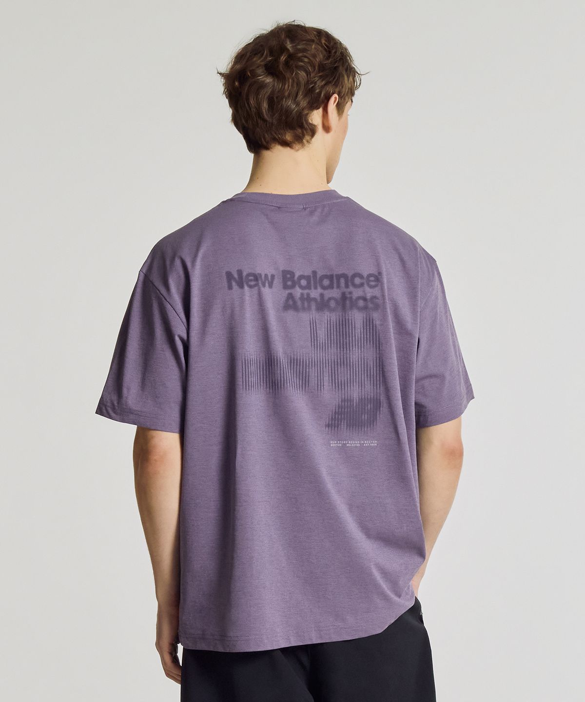 뉴발란스(NEW BALANCE) NBNEG31603 / UNI FROZEN BOSTON 반팔티 (PURPLE)