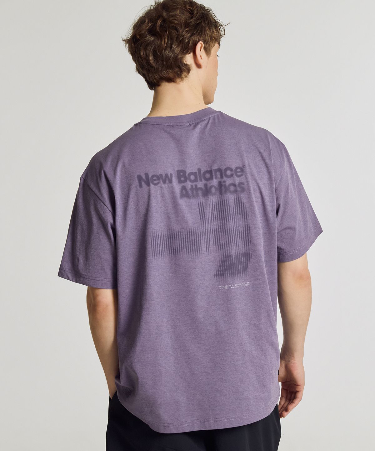 뉴발란스(NEW BALANCE) NBNEG31603 / UNI FROZEN BOSTON 반팔티 (PURPLE)