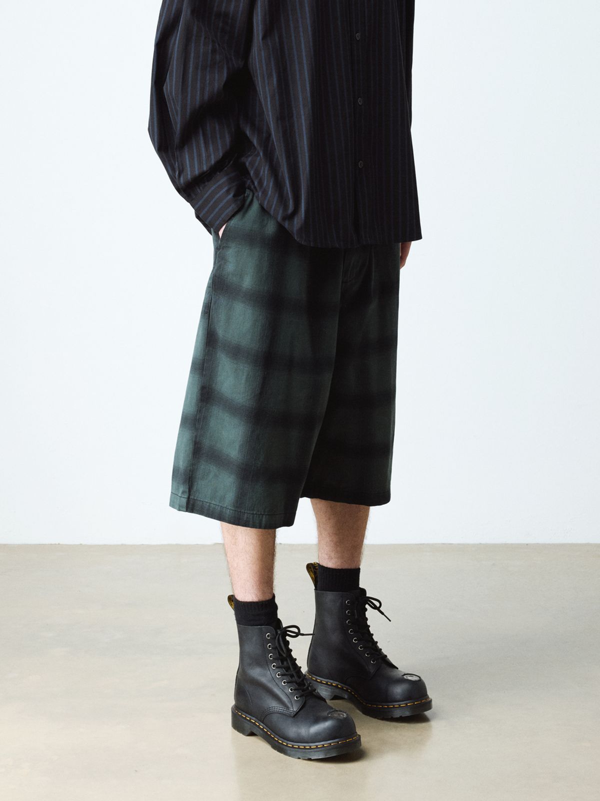 닥터마틴(DR.MARTENS) 1460 파스칼 MT - BLK / 42441001
