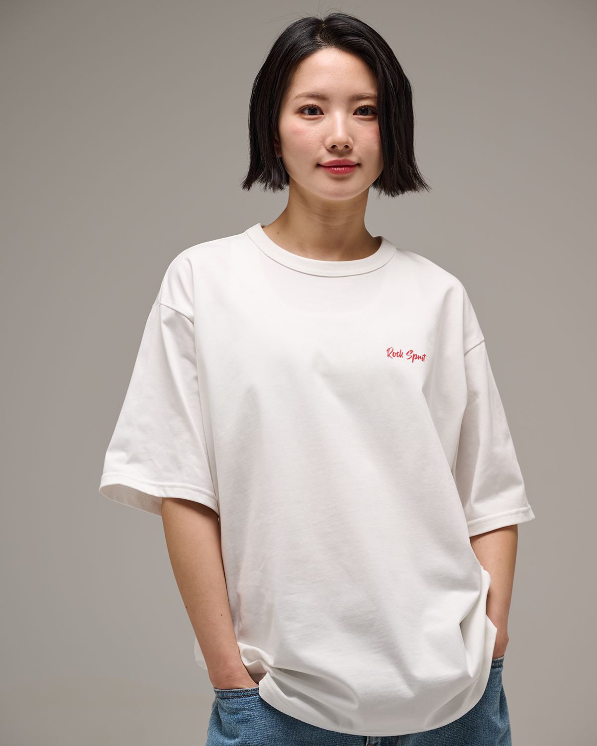 레이버코(RAVER CO) 락앤롤 레터링 루즈핏 반팔 티셔츠 화이트