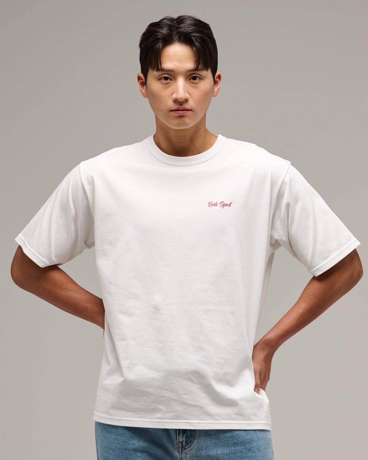 레이버코(RAVER CO) 락앤롤 레터링 루즈핏 반팔 티셔츠 화이트