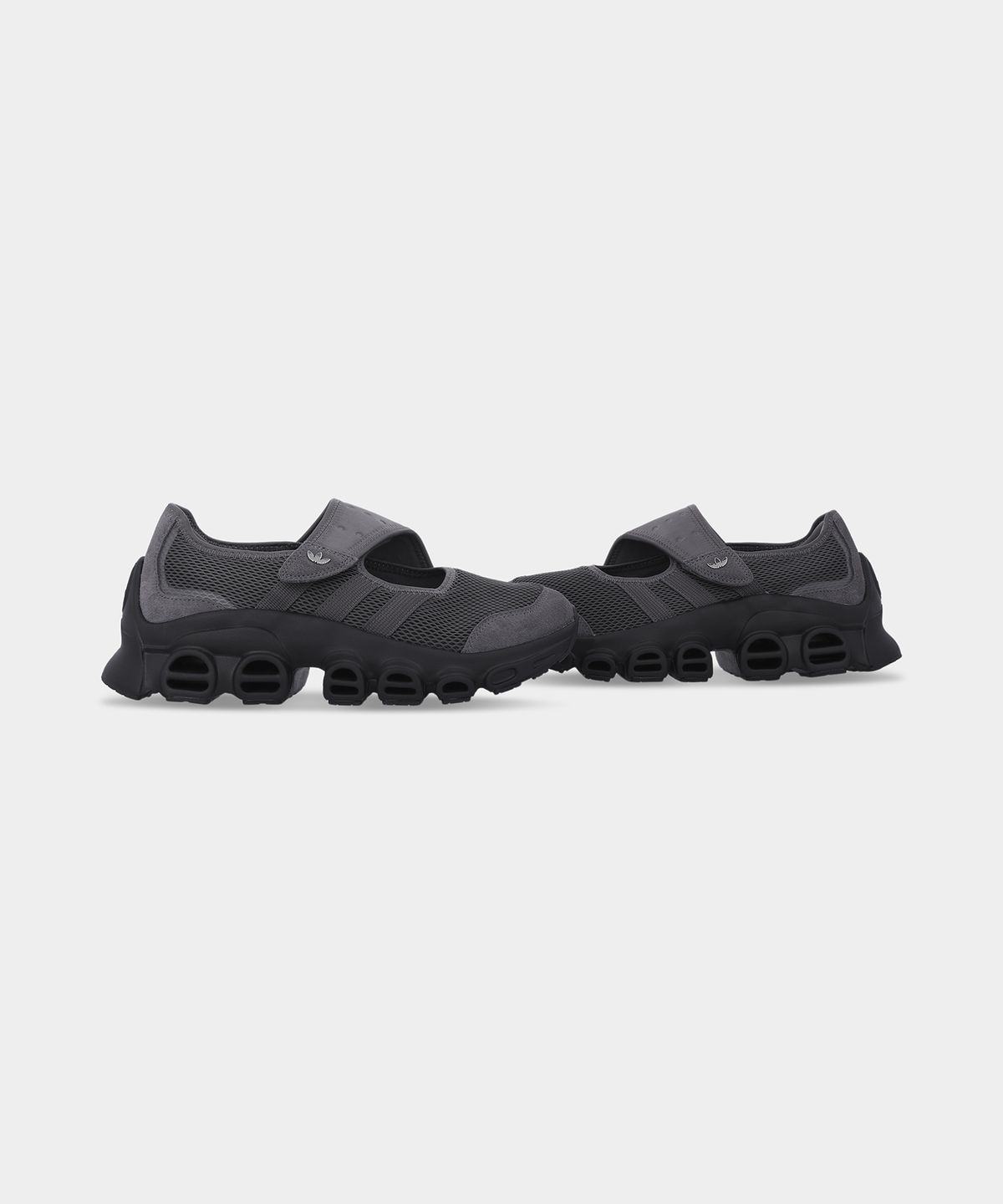 아디다스(ADIDAS) 아디폼 메가제인 - 차콜 / KH7911
