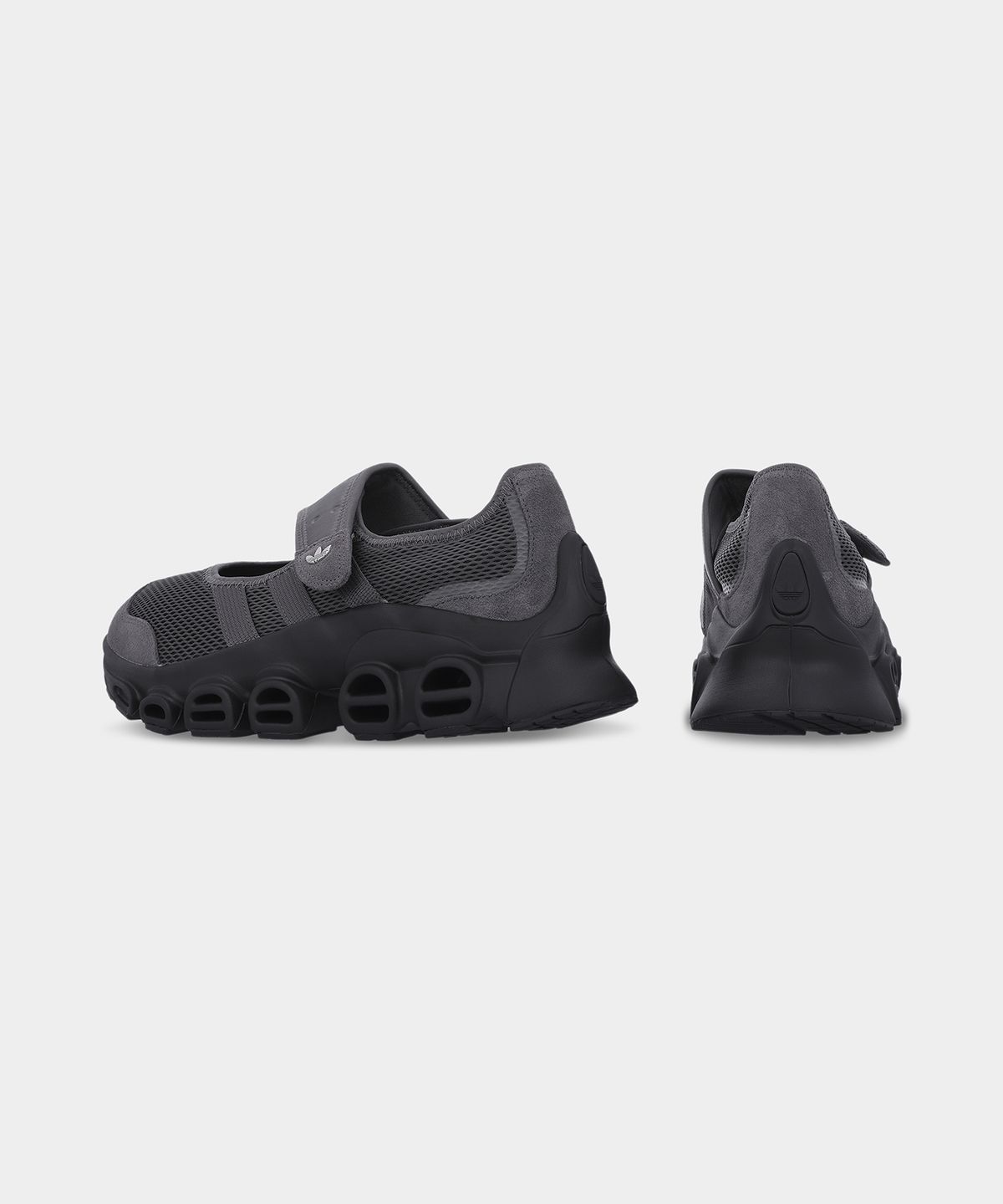 아디다스(ADIDAS) 아디폼 메가제인 - 차콜 / KH7911