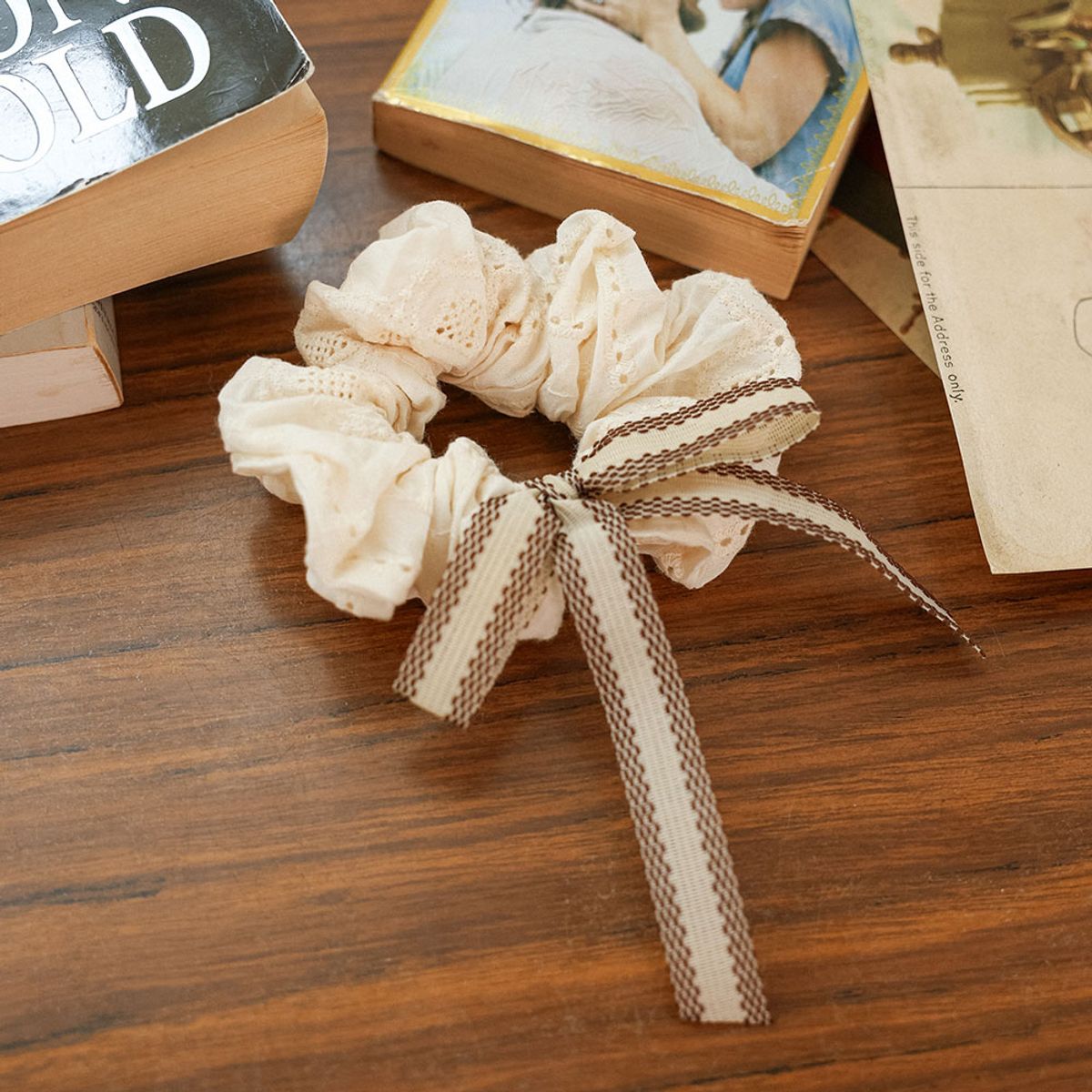 던드롭(DUNDROP) DD_Lace ribbon bow scrunchie_IVORY