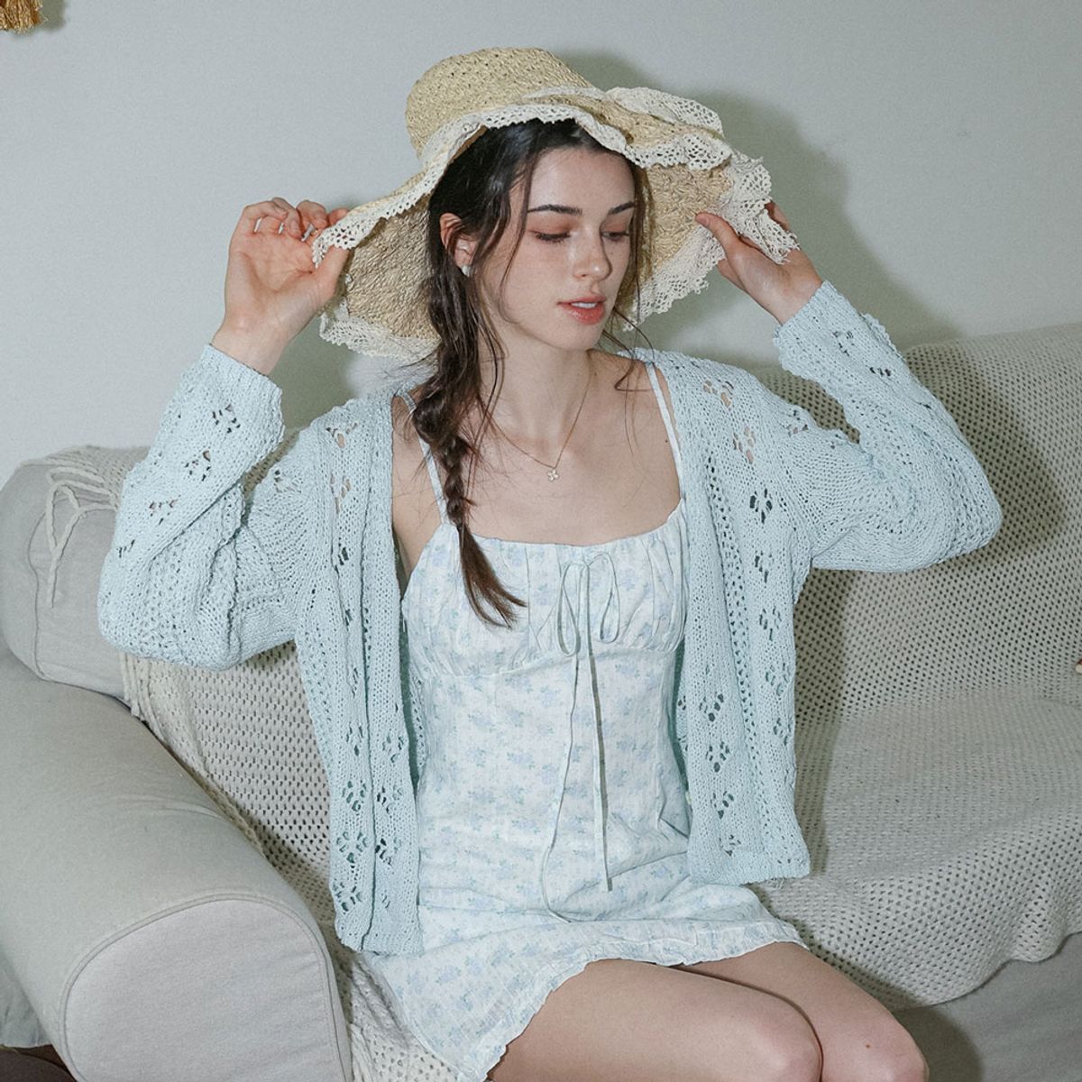 던드롭(DUNDROP) DD_Pointelle knit v neck cardigan_2color
