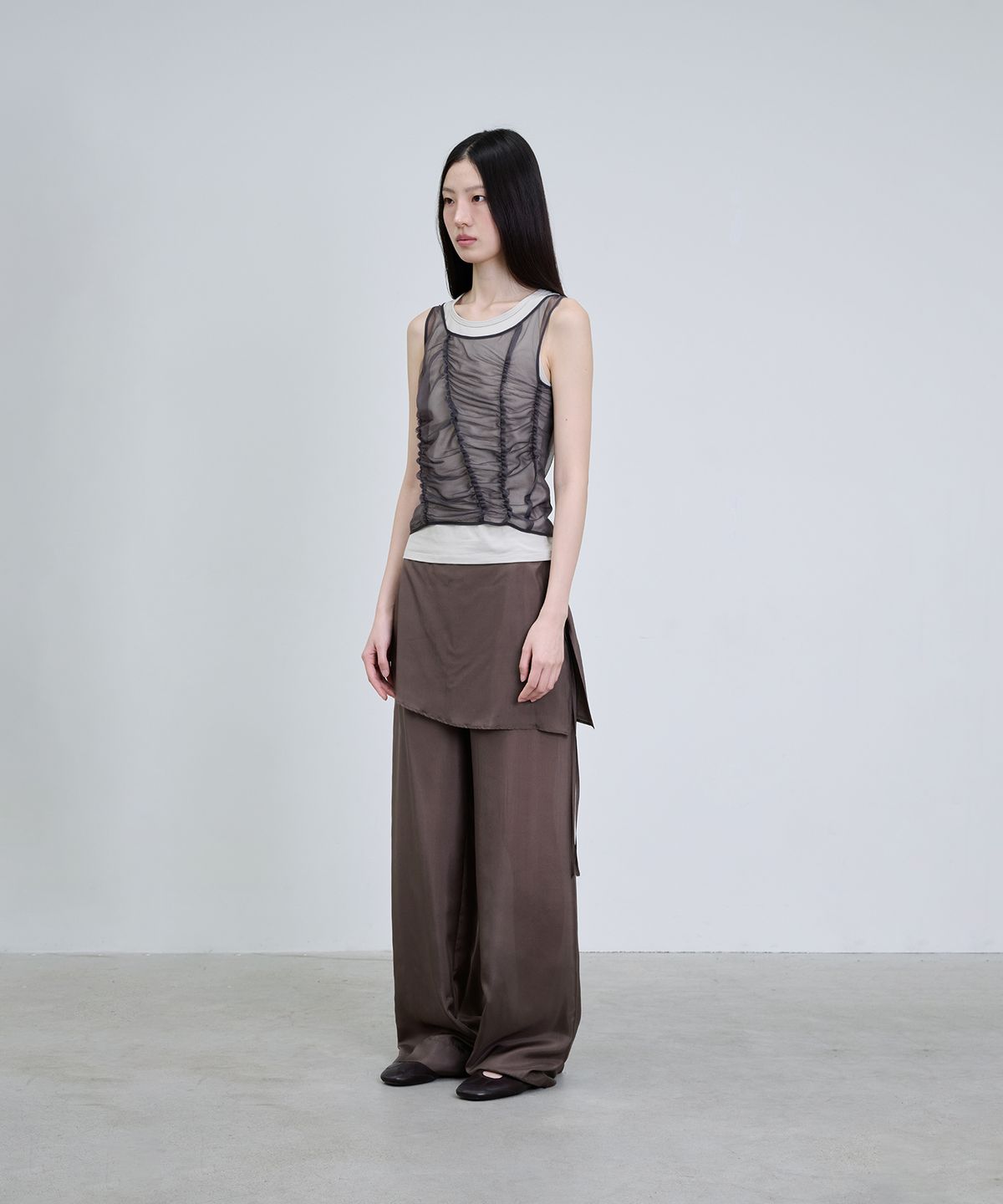 더애틋(THE AÉTUT) Silk Skirt-Layered Pants_Brown