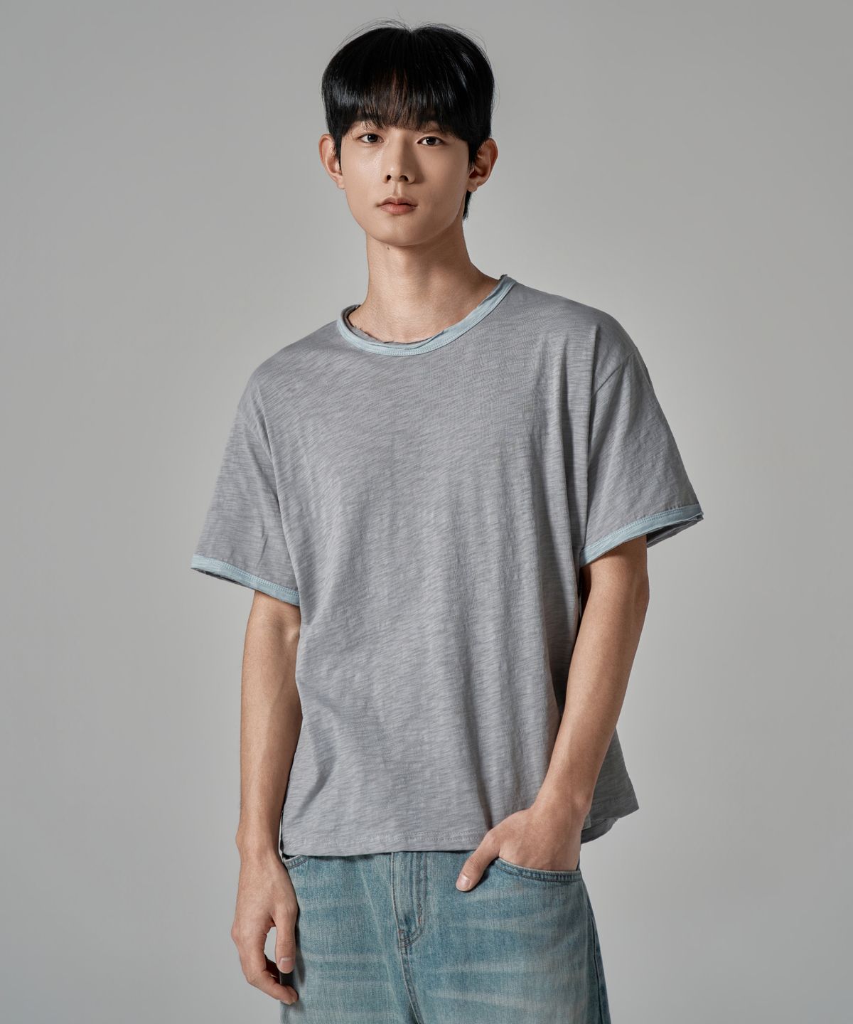 와르(WAAR) M1086 로우컷 배색 라운드 반팔 티셔츠_그레이
