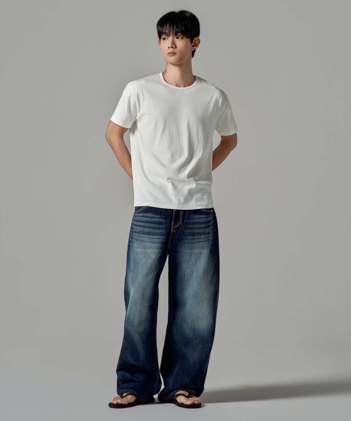 와르(WAAR) M1089 데일리 머슬핏 기능성 반팔 티셔츠_아이보리