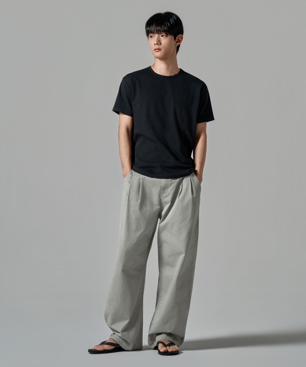 와르(WAAR) M1089 데일리 머슬핏 기능성 반팔 티셔츠_블랙