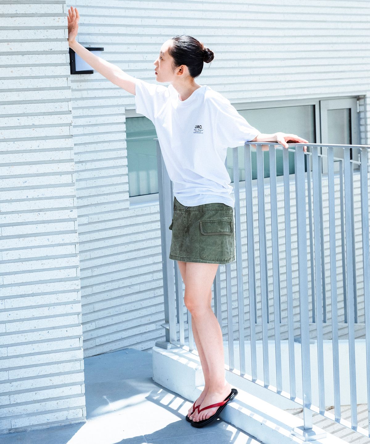 엘엠씨(LMC) MONO RABBIT GLOBE TEE brown