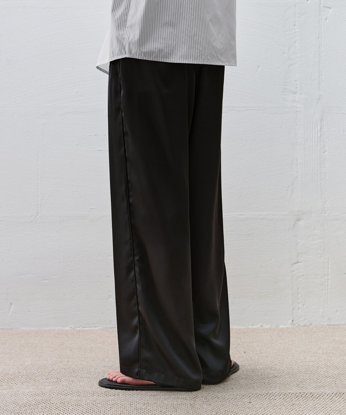 드로우핏(DRAW FIT) 러스터 싱글 라인 트랙 팬츠 [BLACK]
