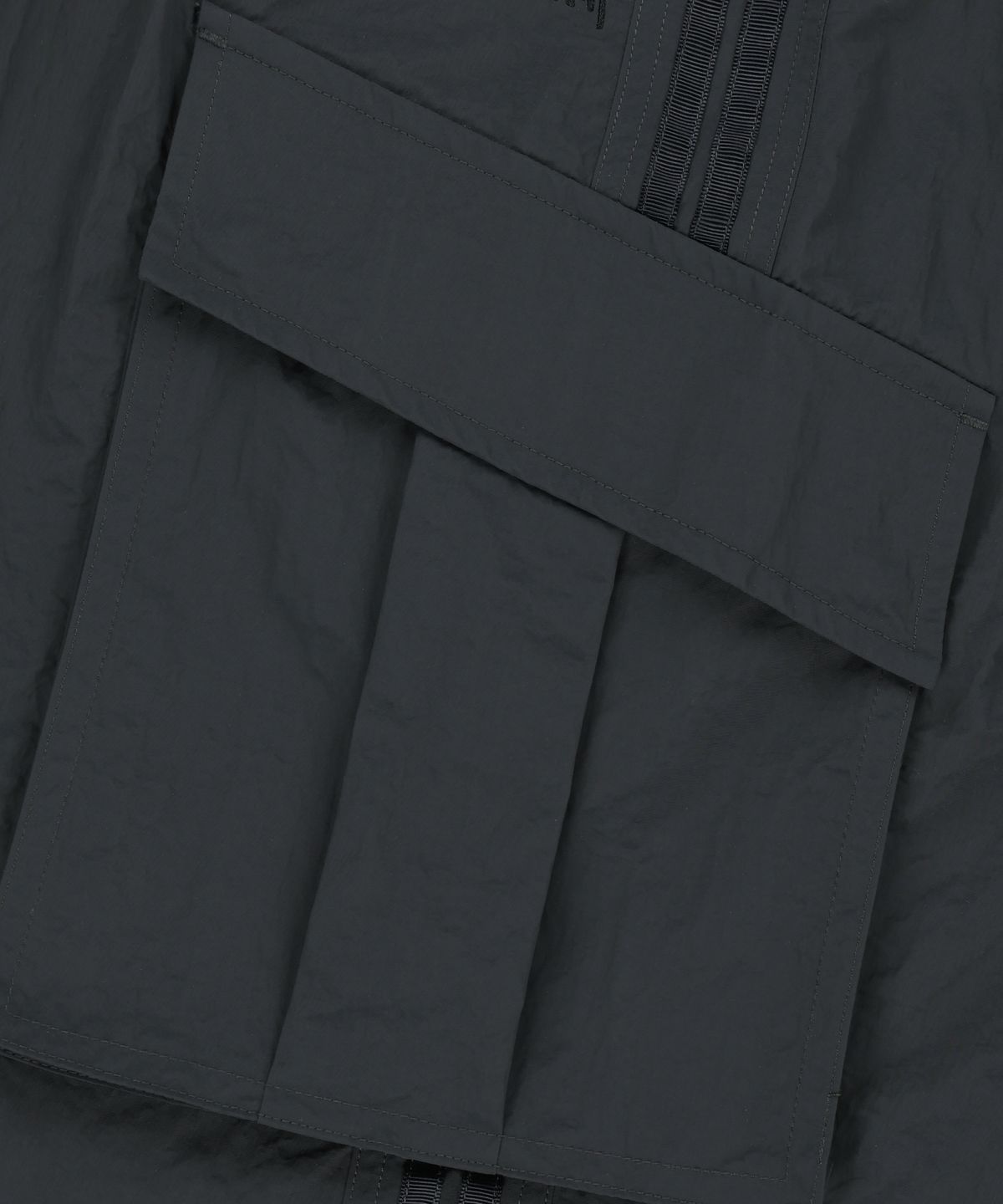 브라운브레스(BROWNBREATH) W LINE POINT CARGO SHORTS - CHARCOAL