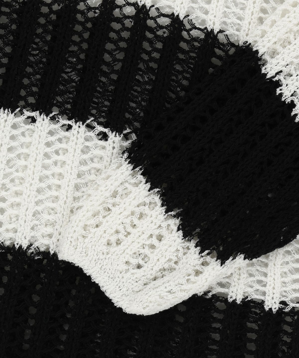 브라운브레스(BROWNBREATH) W STRIPE NET KNIT - BLACK
