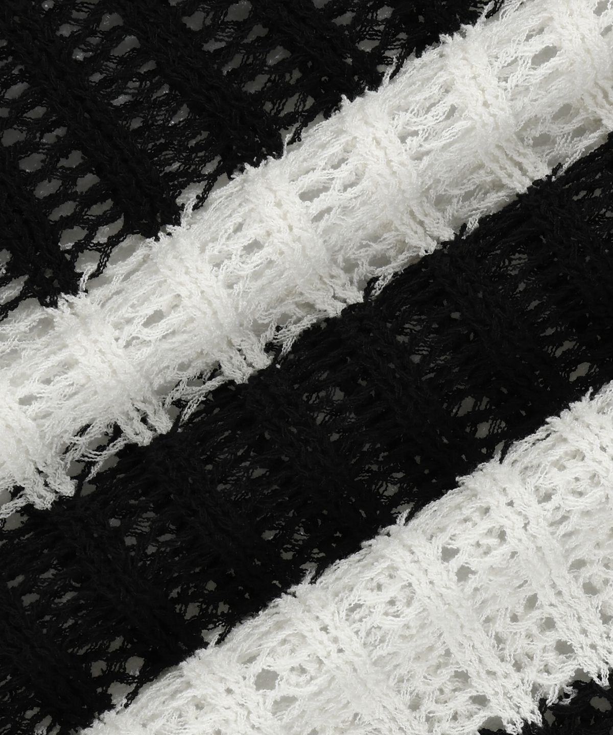 브라운브레스(BROWNBREATH) W STRIPE NET KNIT - BLACK