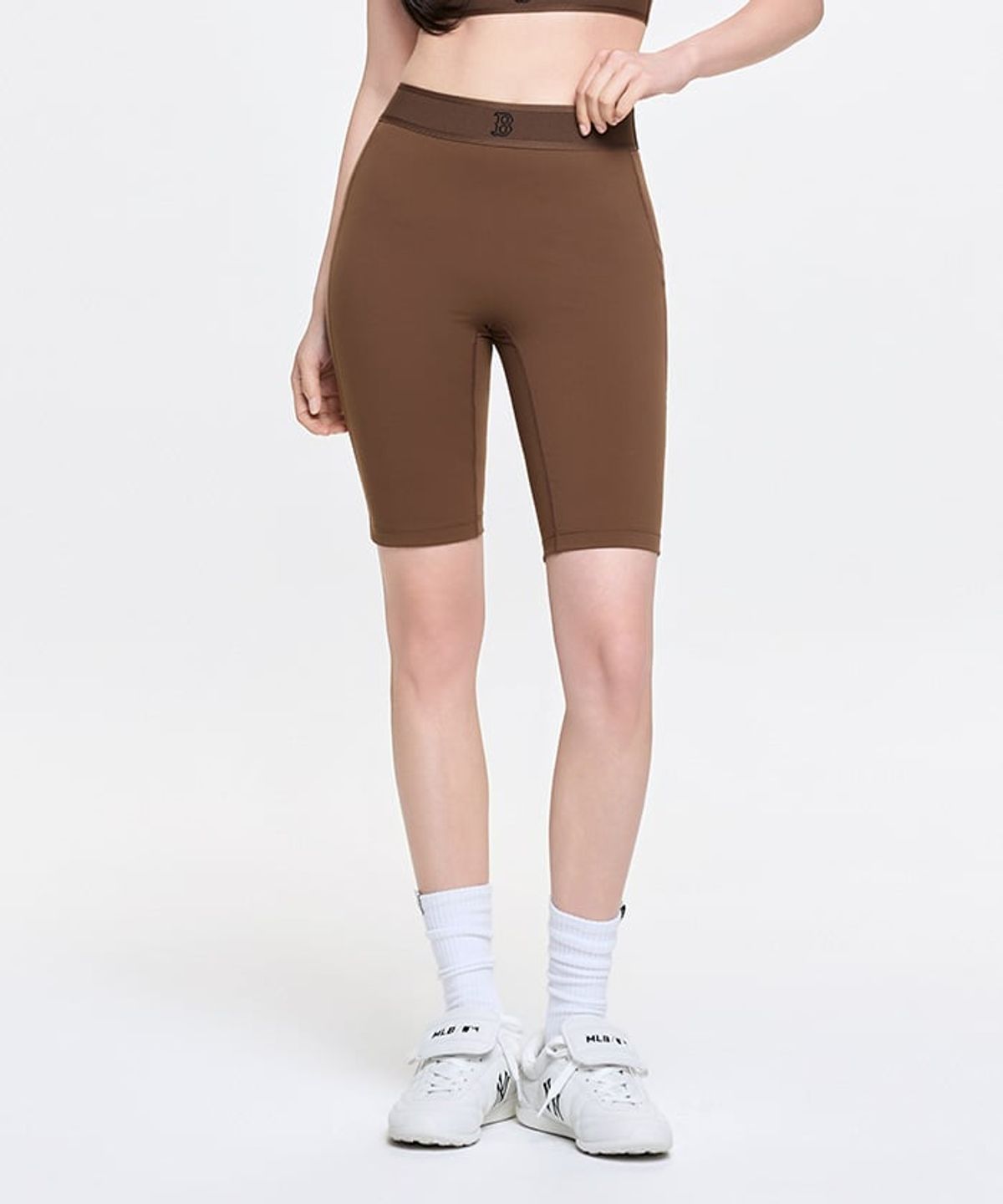 엠엘비(MLB) 여성 베이직 밴드 로고포인트 바이크쇼츠 BOS (Neon Brown)