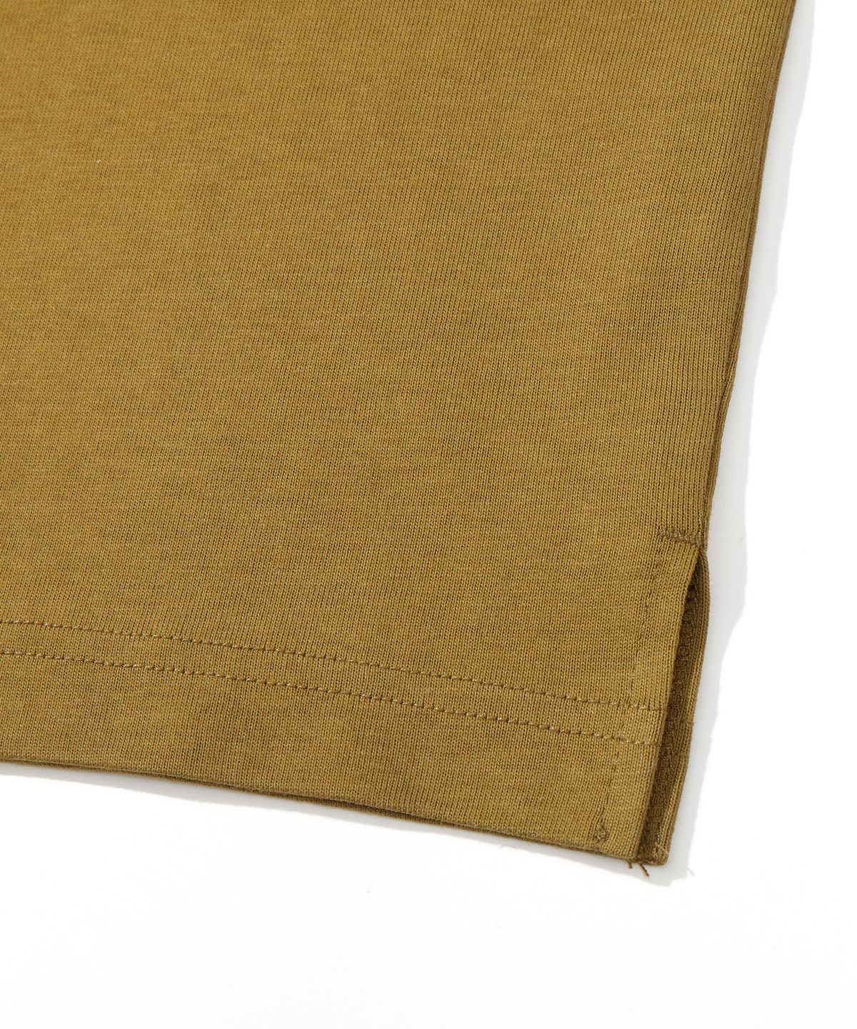 칼라파타르(KALAPATTHAR) VINTAGE KP DEER GRAPHIC SHORT-SLEEVED T-SHIRT - LIGHT KHAKI