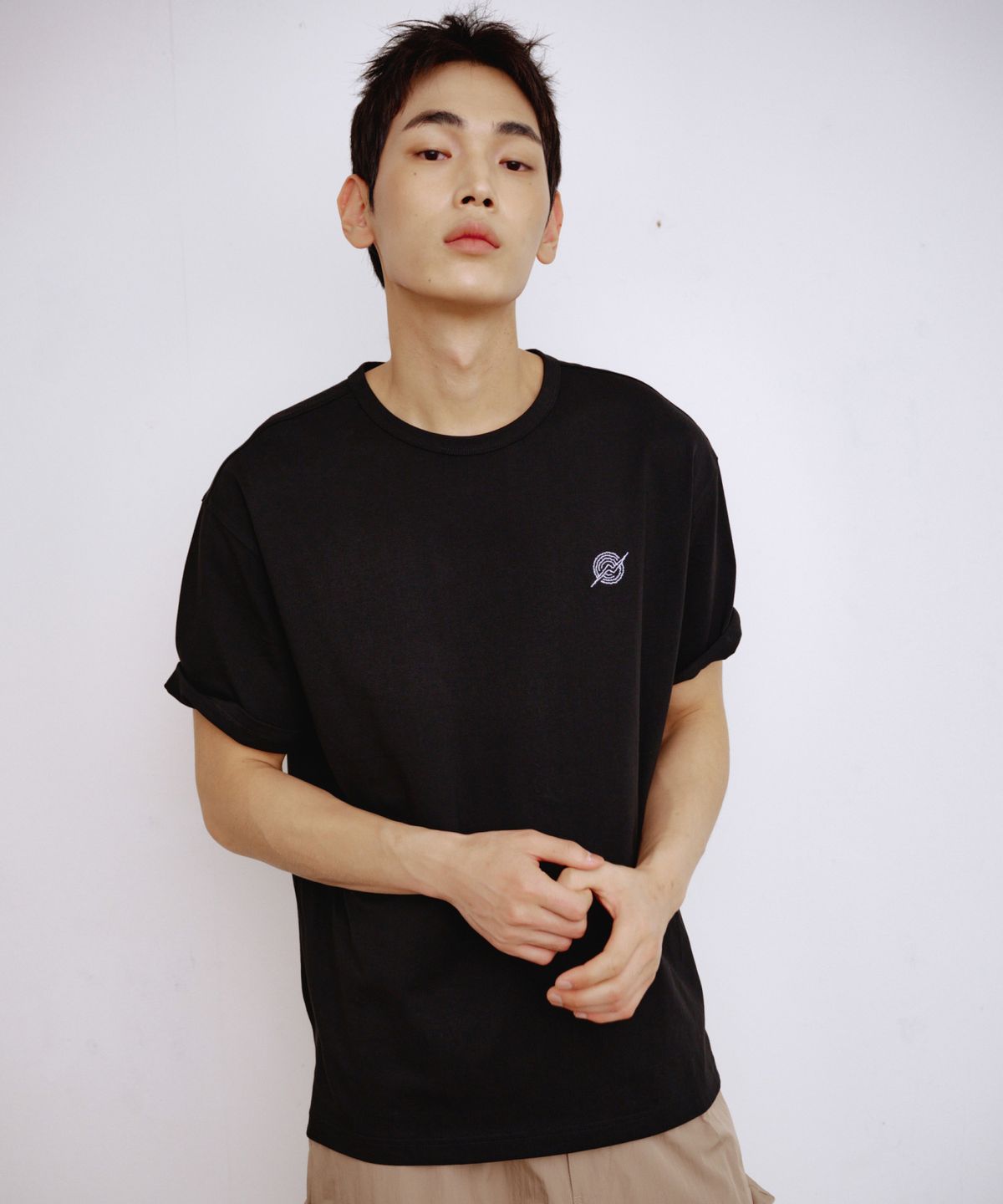 칼라파타르(KALAPATTHAR) BACK KP SLOGAN EAGLE GRAPHIC RINGER T-SHIRT - BLACK